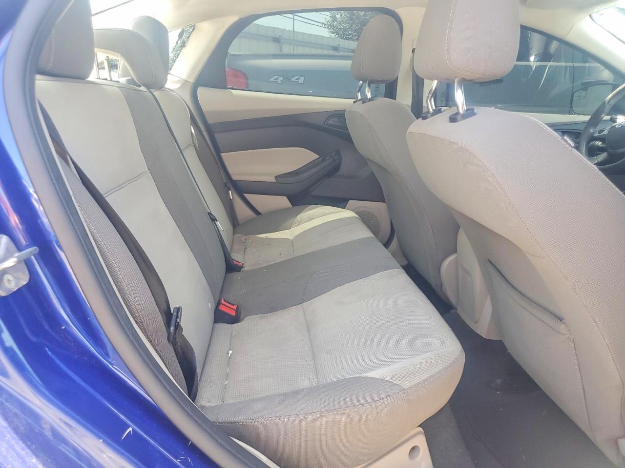 2012 Ford Focus Se Синий vin: 1FAHP3F21CL361111