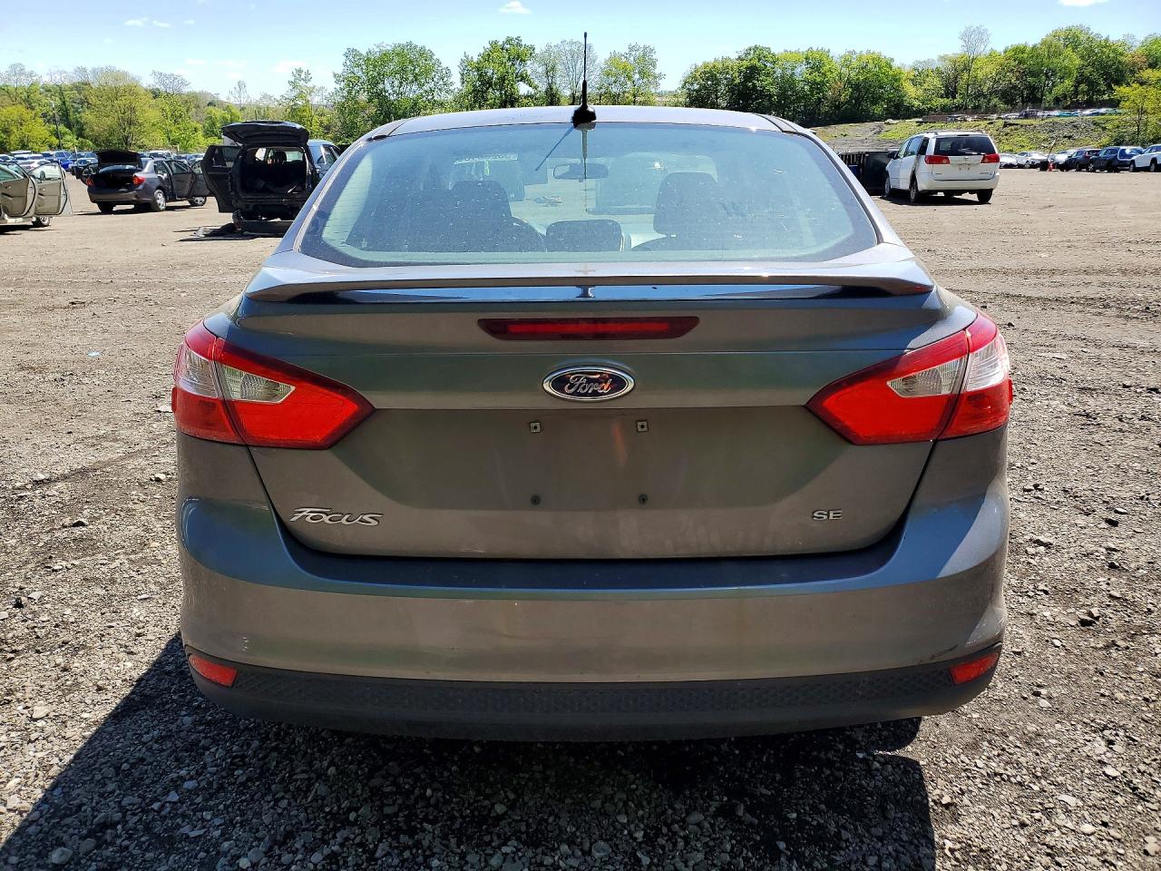2012 Ford Focus Se Gray vin: 1FAHP3F21CL432517
