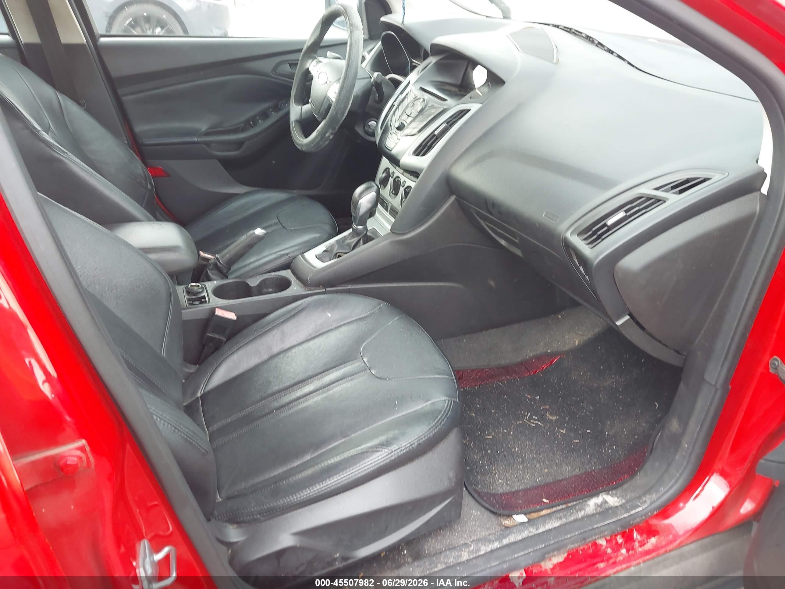 2012 Ford Focus Se Red vin: 1FAHP3F22CL114969