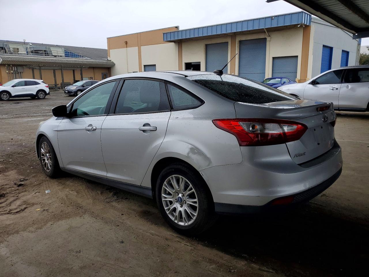 2012 Ford Focus Se Silver vin: 1FAHP3F22CL142321