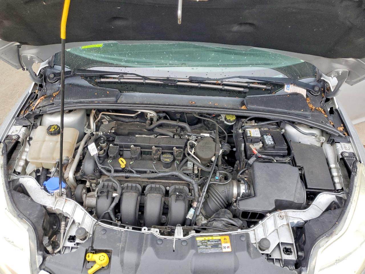 2012 Ford Focus Se Silver vin: 1FAHP3F22CL142321