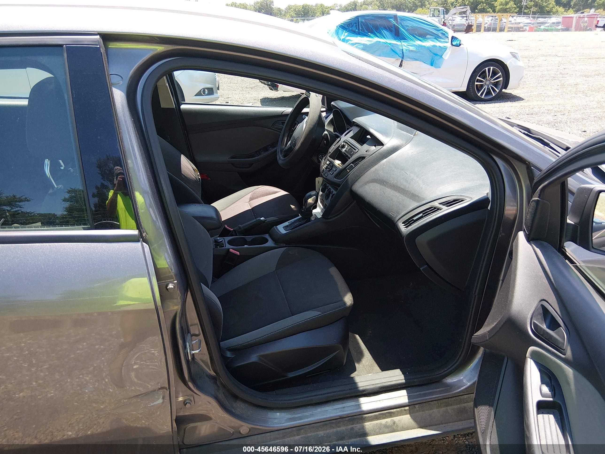 2012 Ford Focus Se Gray vin: 1FAHP3F22CL176985