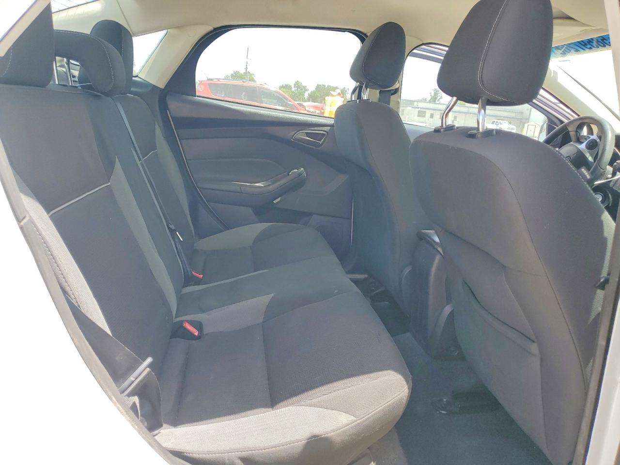 2012 Ford Focus Se White vin: 1FAHP3F22CL178140
