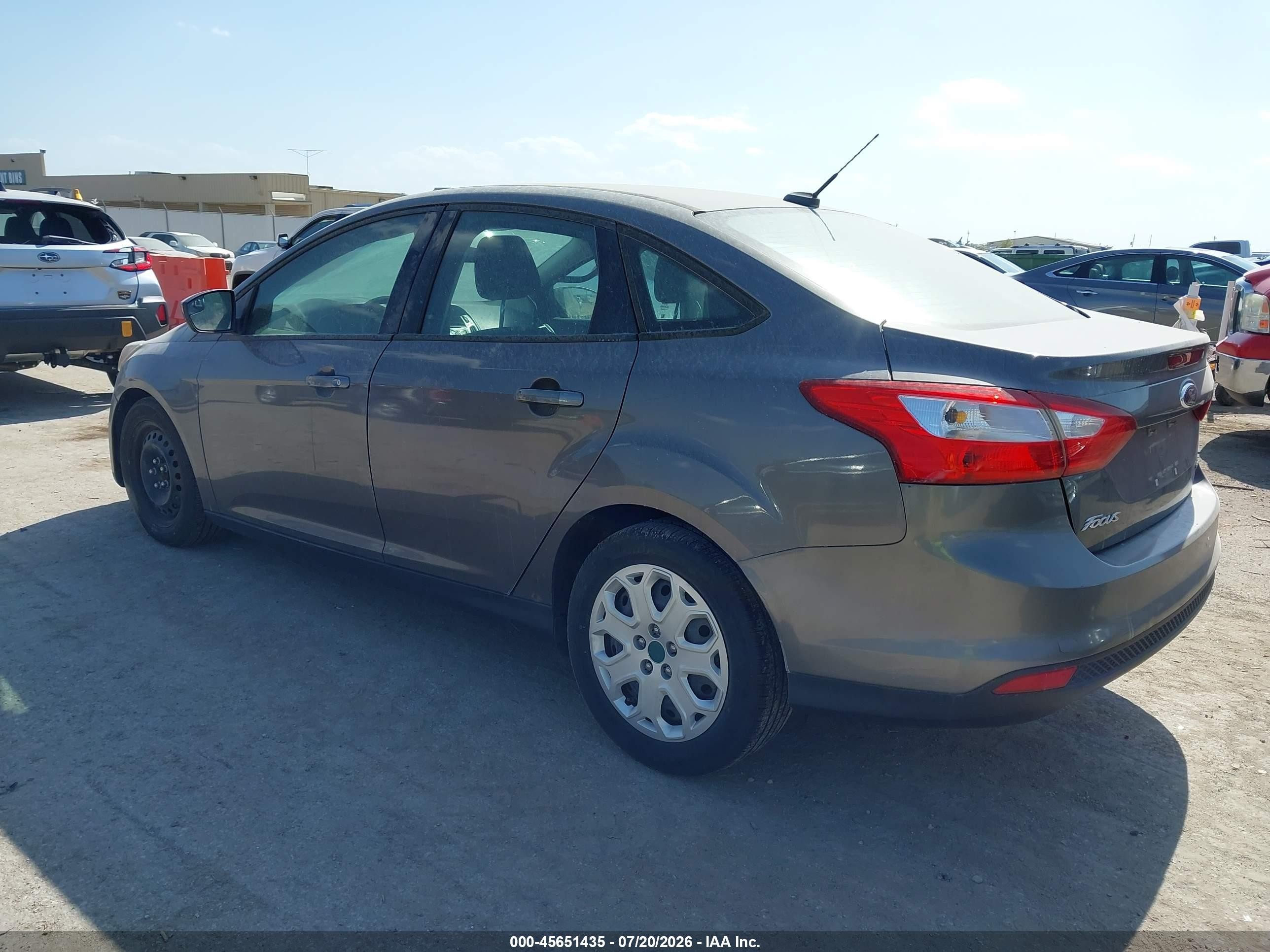 2012 Ford Focus Se Gray vin: 1FAHP3F22CL217356