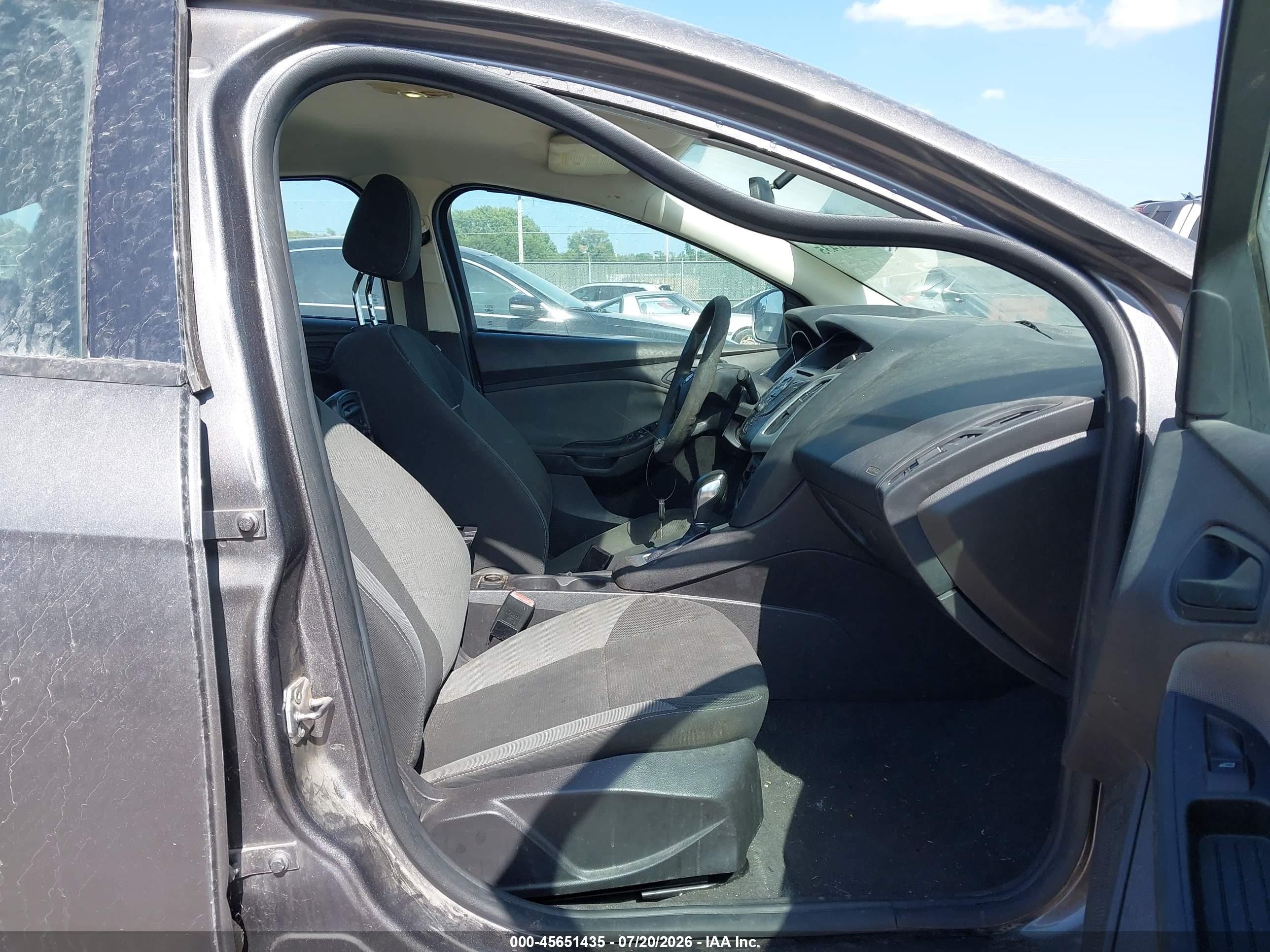 2012 Ford Focus Se Gray vin: 1FAHP3F22CL217356