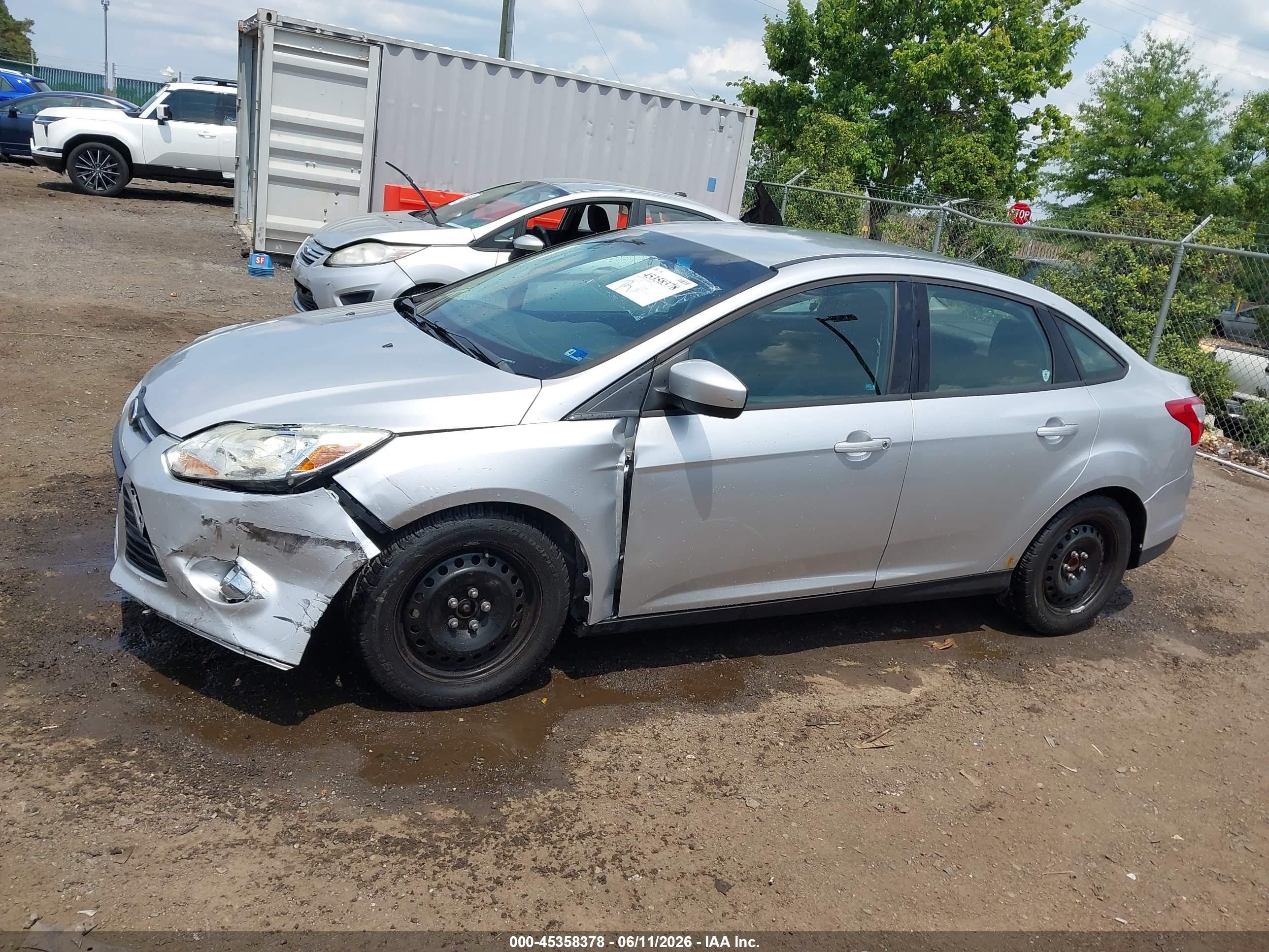 2012 Ford Focus Se Silver vin: 1FAHP3F22CL232763
