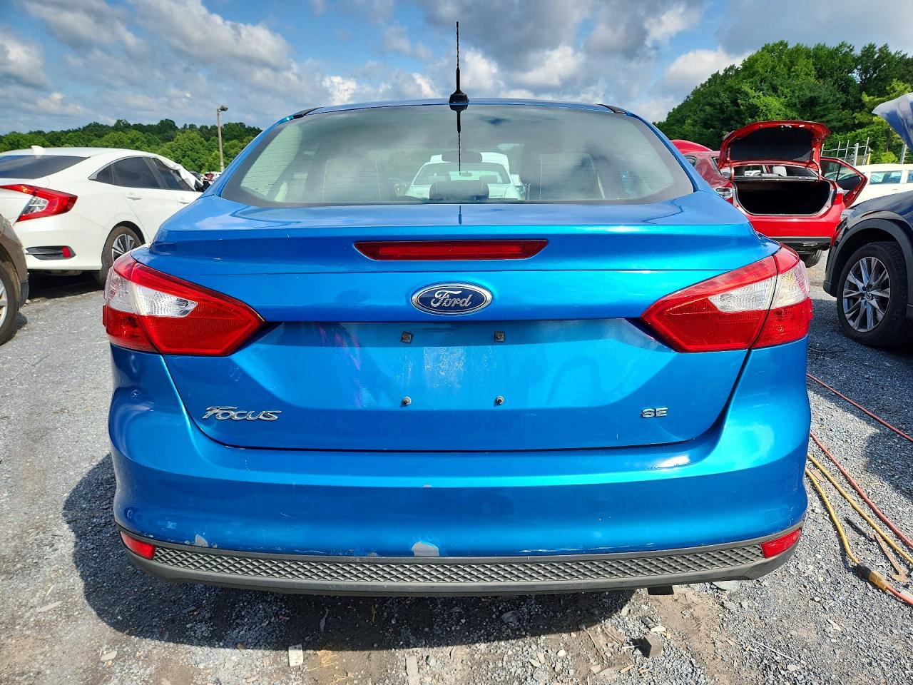 2012 Ford Focus Se Blue vin: 1FAHP3F22CL233220