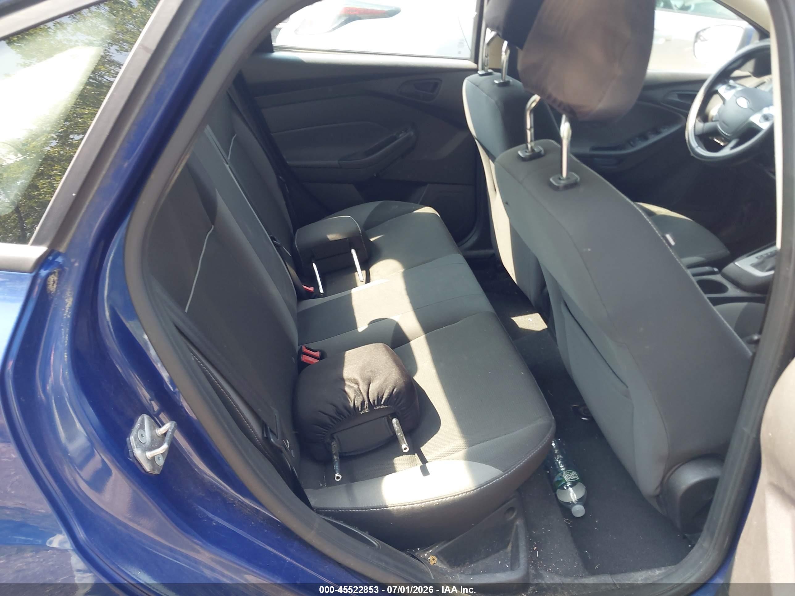 2012 Ford Focus Se Синий vin: 1FAHP3F22CL316100