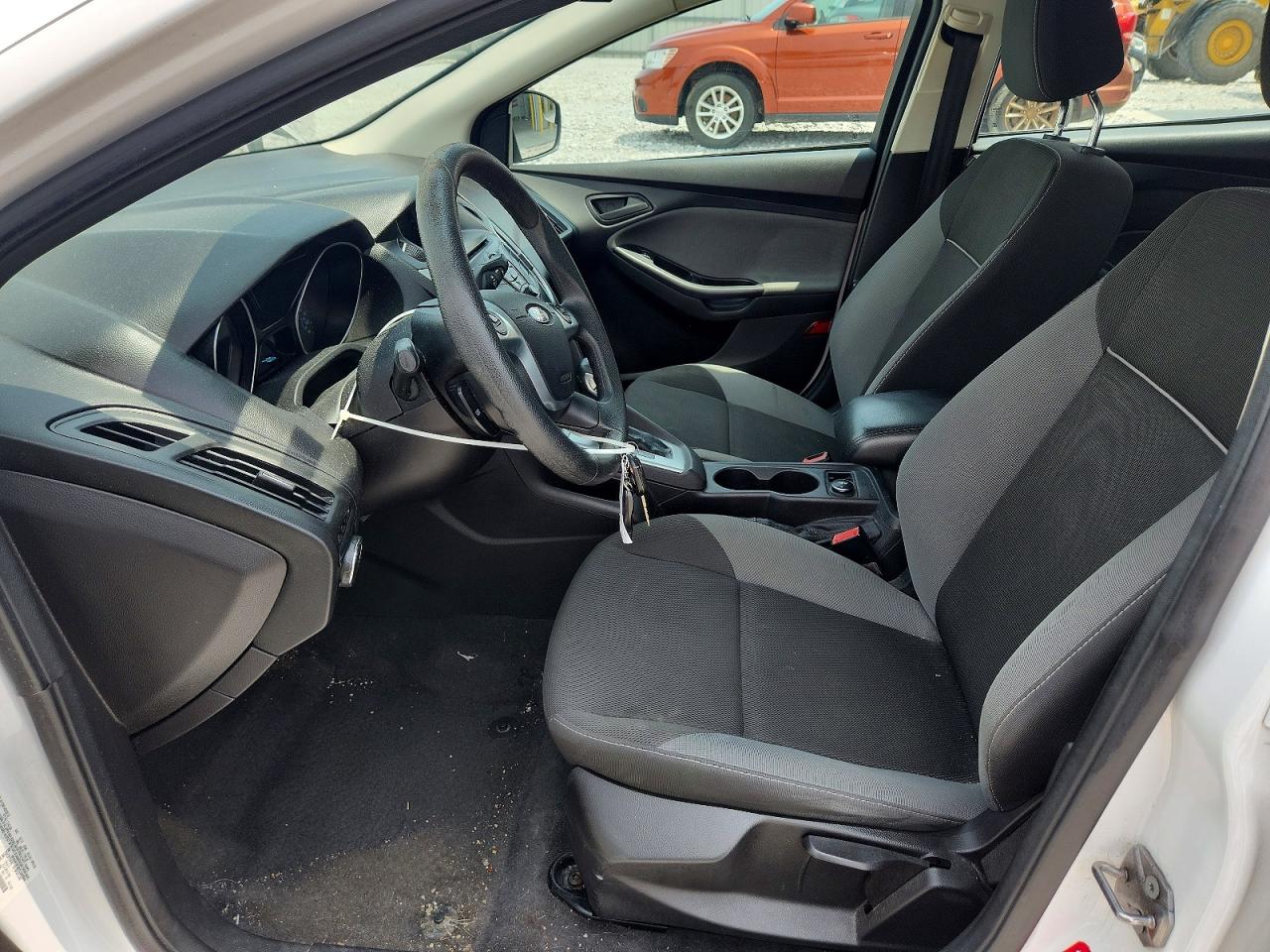 2012 Ford Focus Se White vin: 1FAHP3F22CL343569