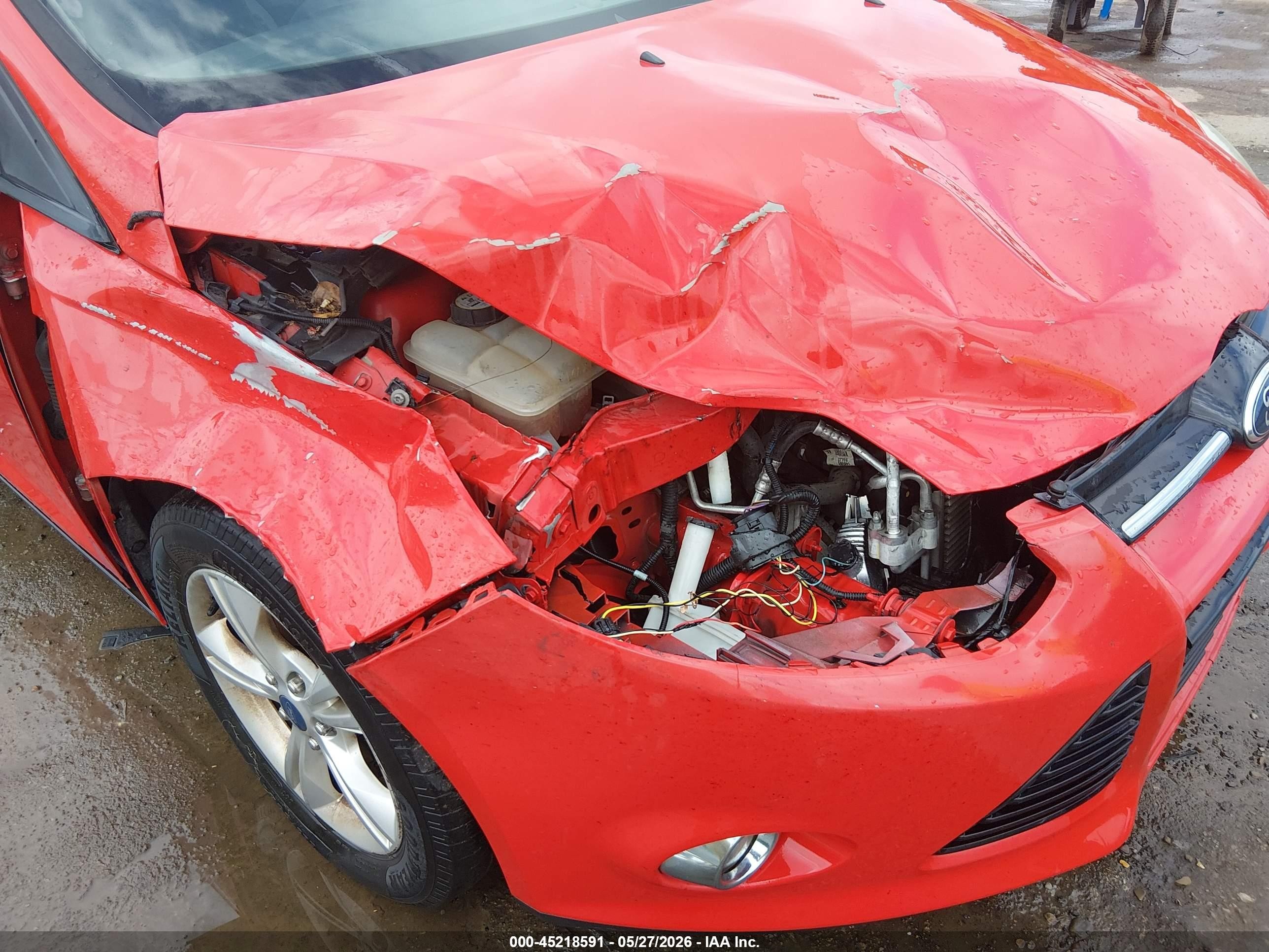 2012 Ford Focus Se Red vin: 1FAHP3F22CL352787