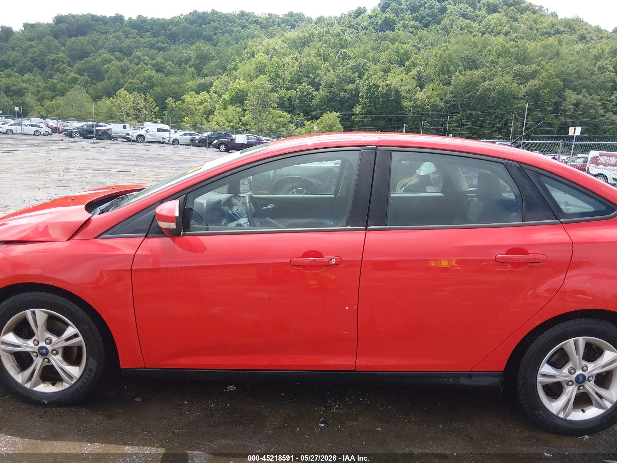 2012 Ford Focus Se Red vin: 1FAHP3F22CL352787