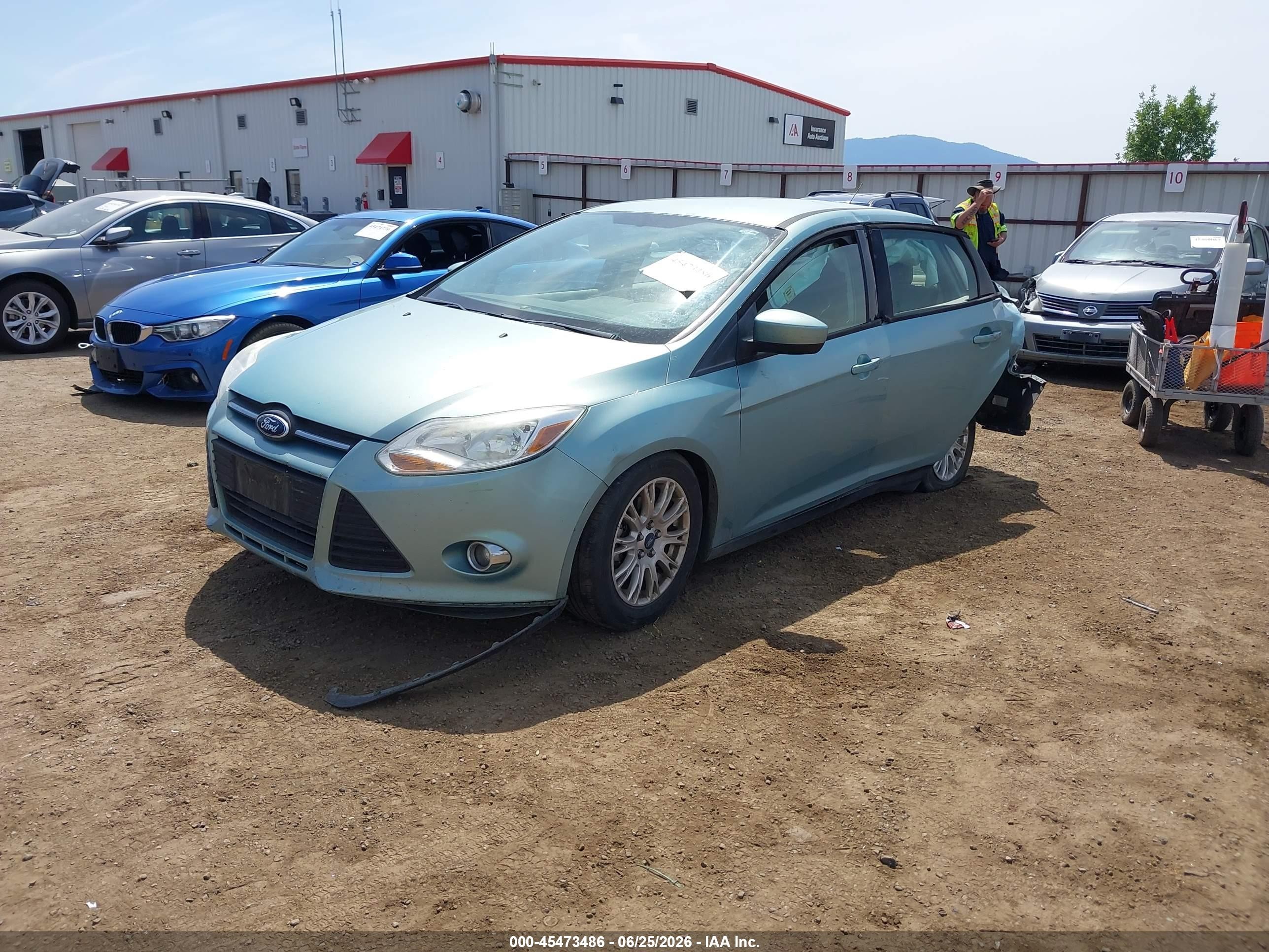 2012 Ford Focus Se Blue vin: 1FAHP3F22CL372909