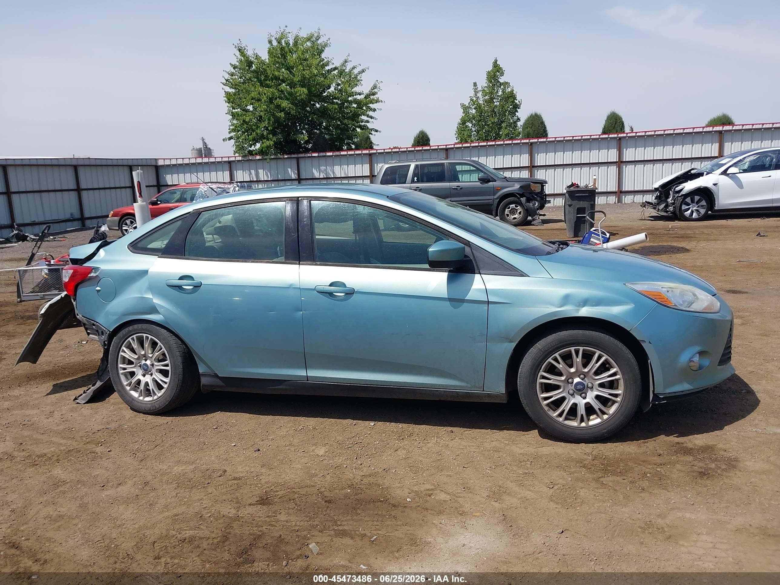 2012 Ford Focus Se Blue vin: 1FAHP3F22CL372909