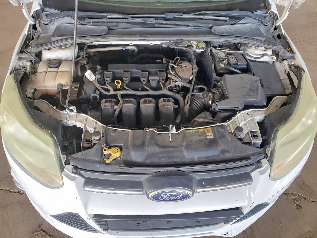 2012 Ford Focus S Белый vin: 1FAHP3F22CL379360