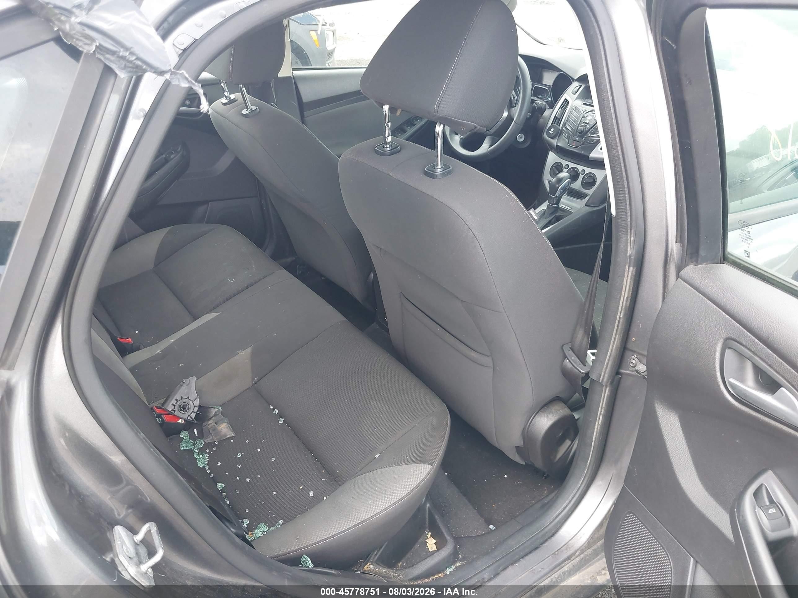 2012 Ford Focus Se Gray vin: 1FAHP3F22CL403530
