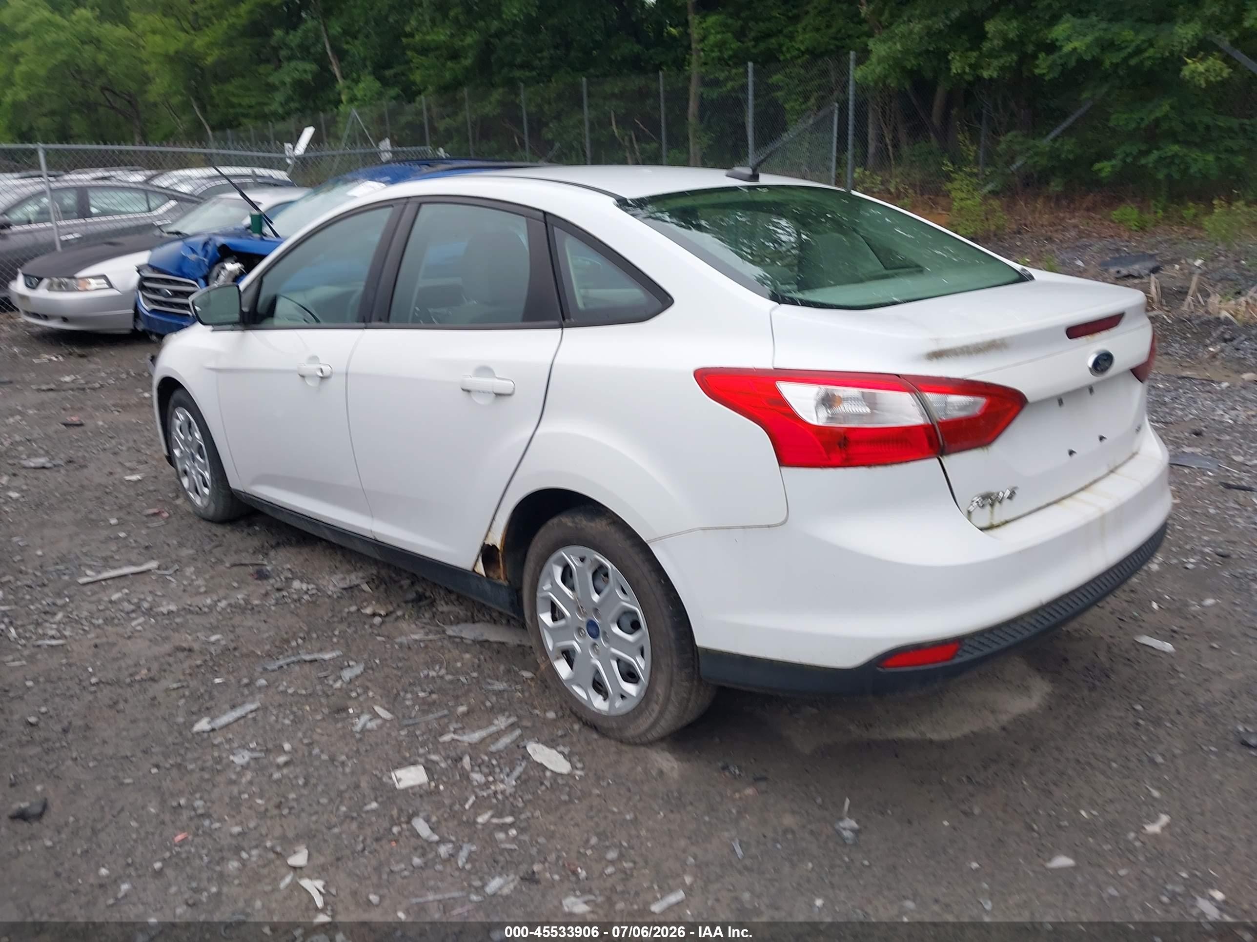 2012 Ford Focus Se White vin: 1FAHP3F22CL407352
