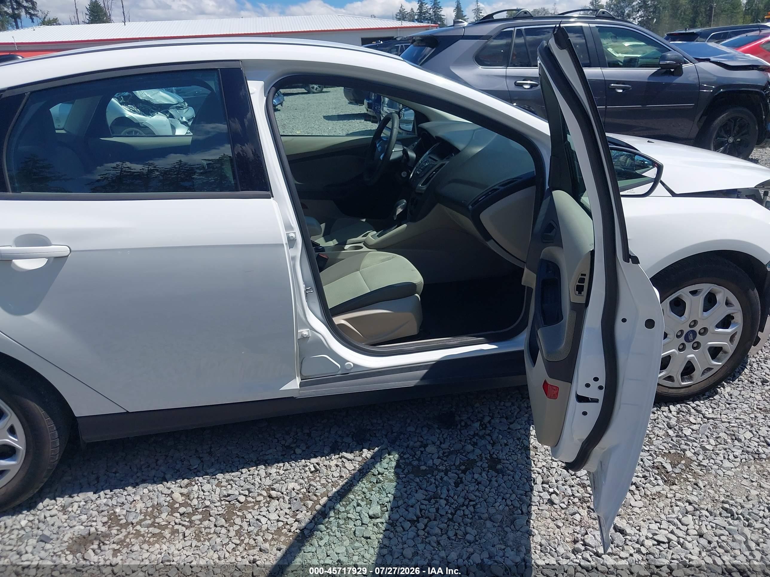 2012 Ford Focus Se White vin: 1FAHP3F22CL424409