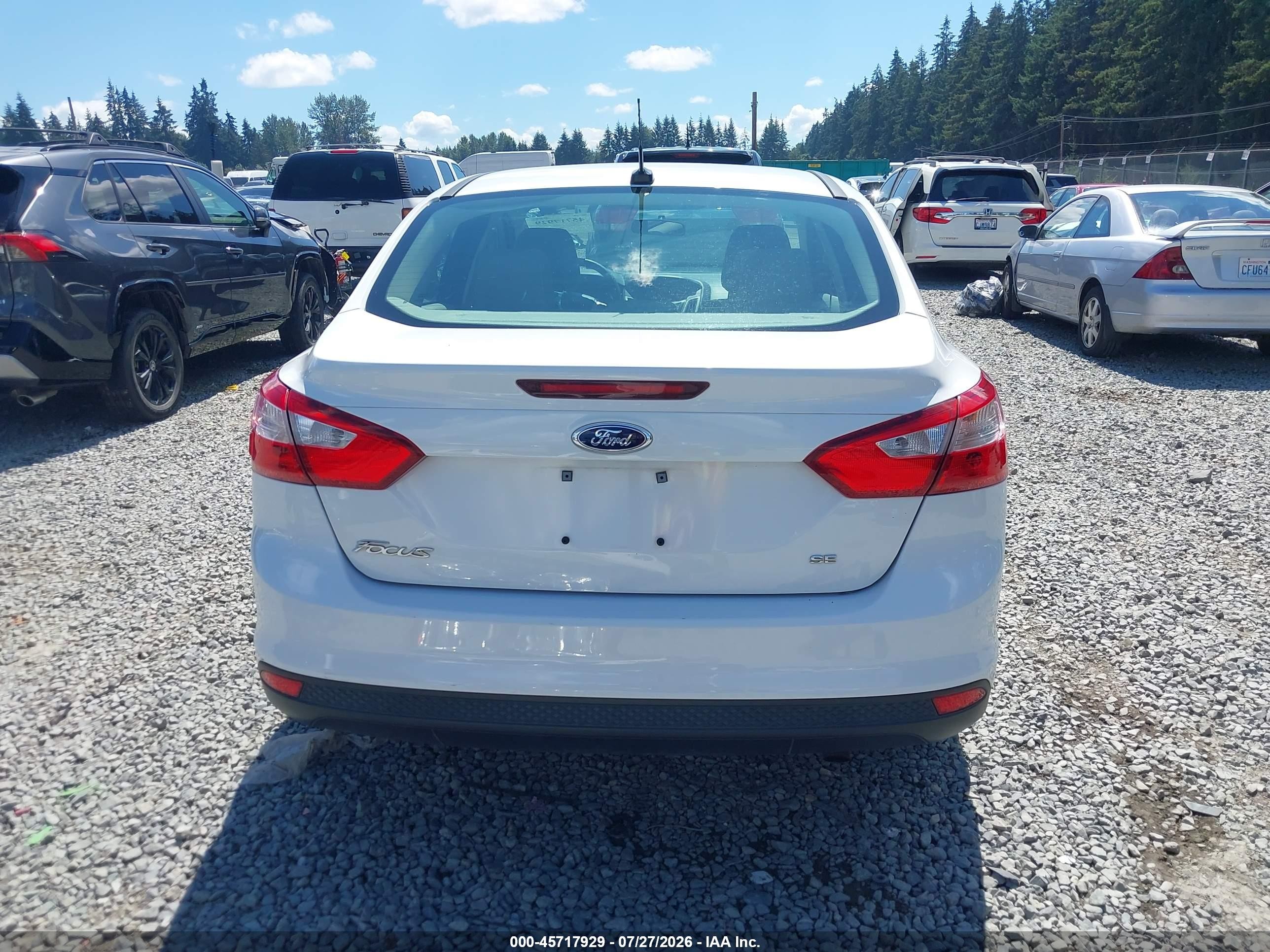 2012 Ford Focus Se White vin: 1FAHP3F22CL424409