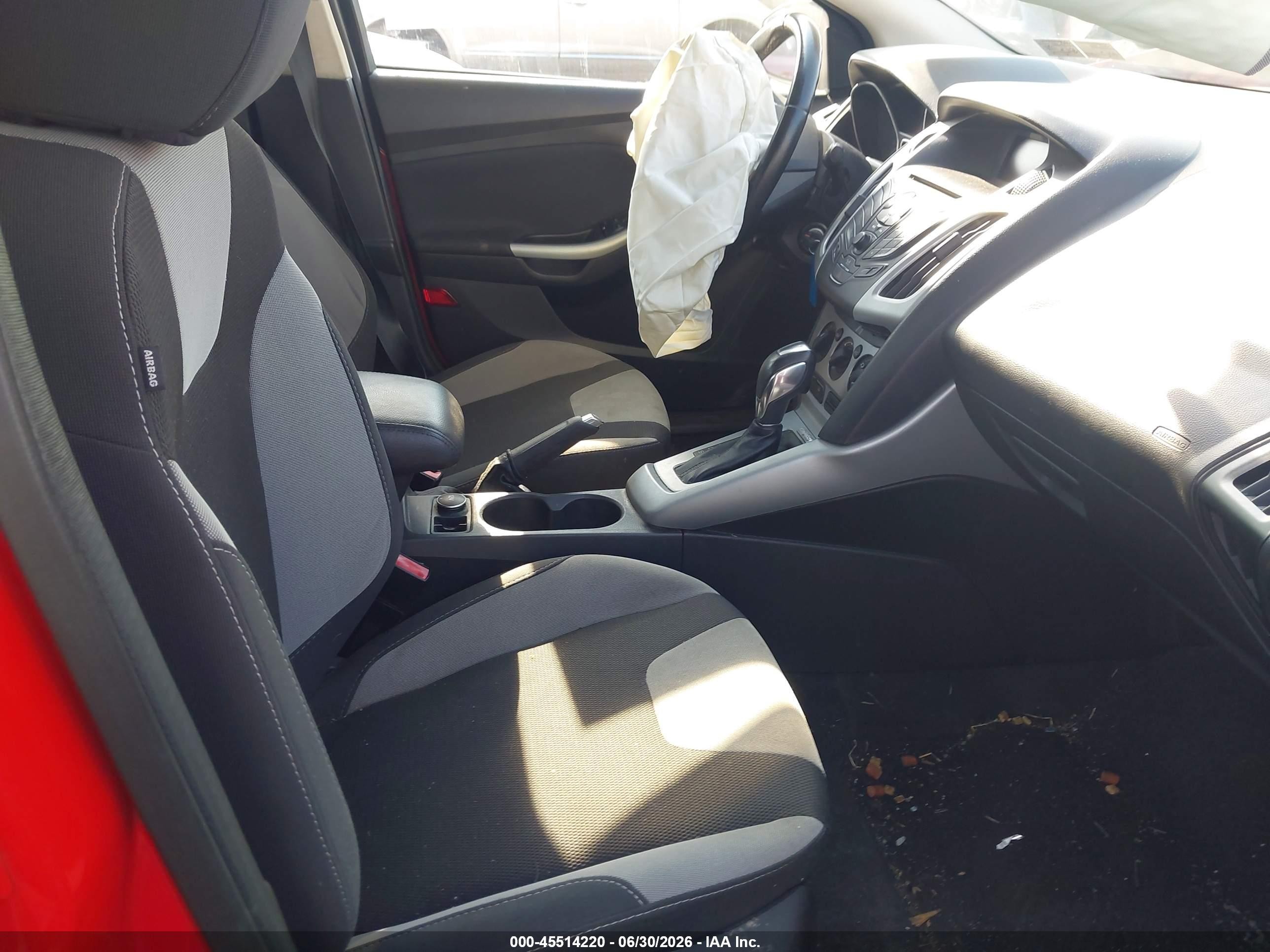 2012 Ford Focus Se Red vin: 1FAHP3F22CL426256
