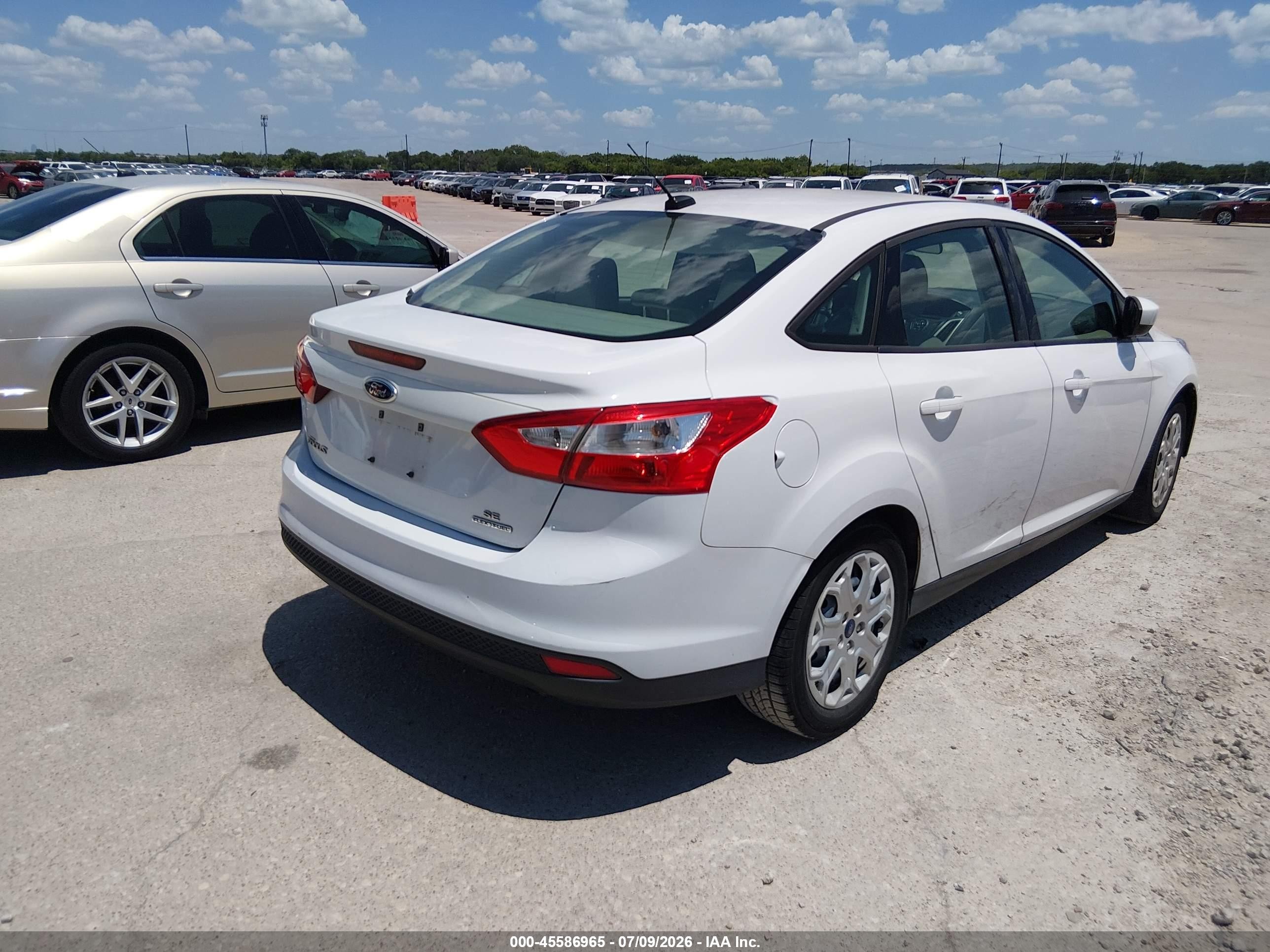 2012 Ford Focus Se White vin: 1FAHP3F22CL455899