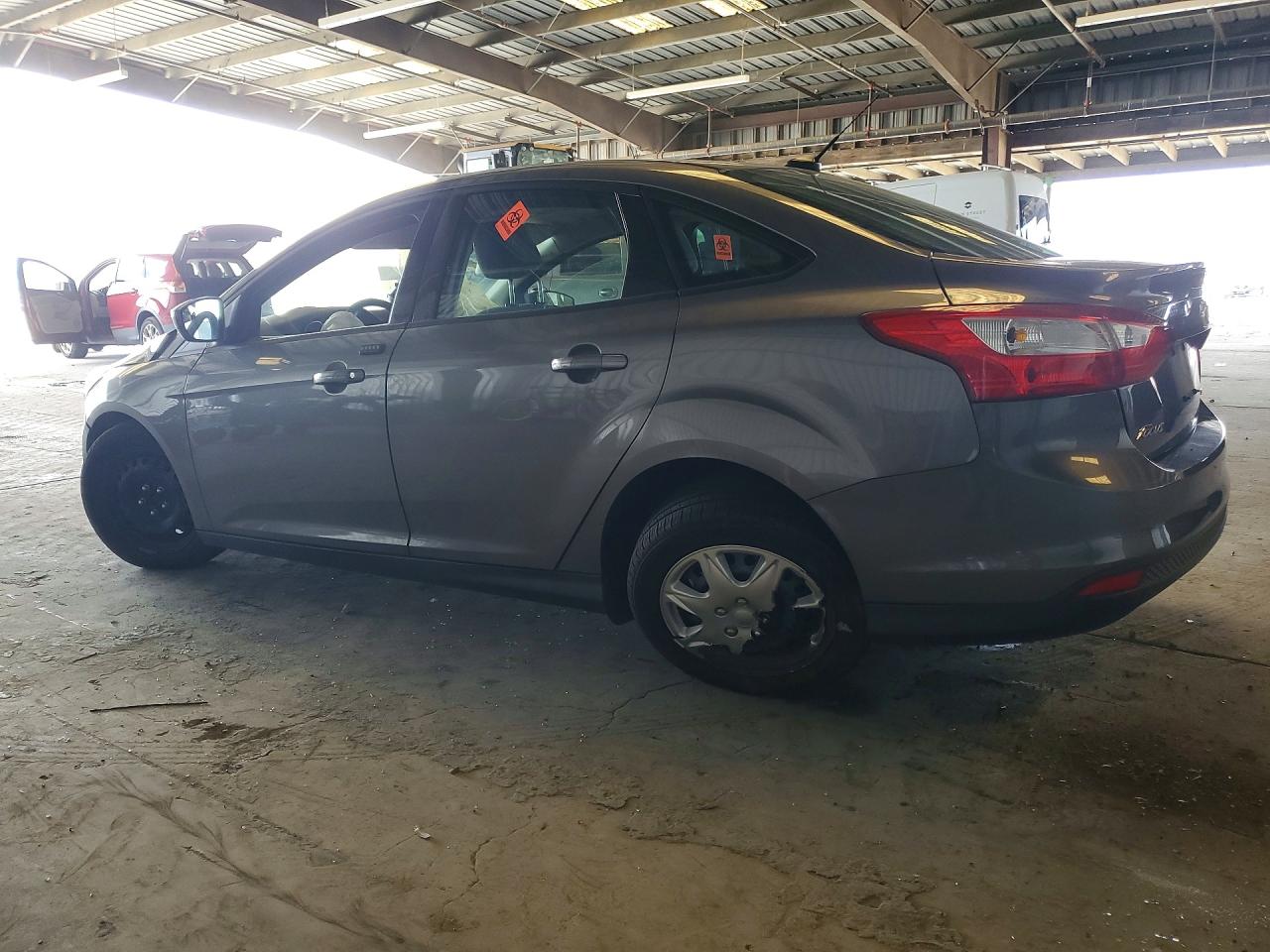 2012 Ford Focus Se Gray vin: 1FAHP3F23CL140111