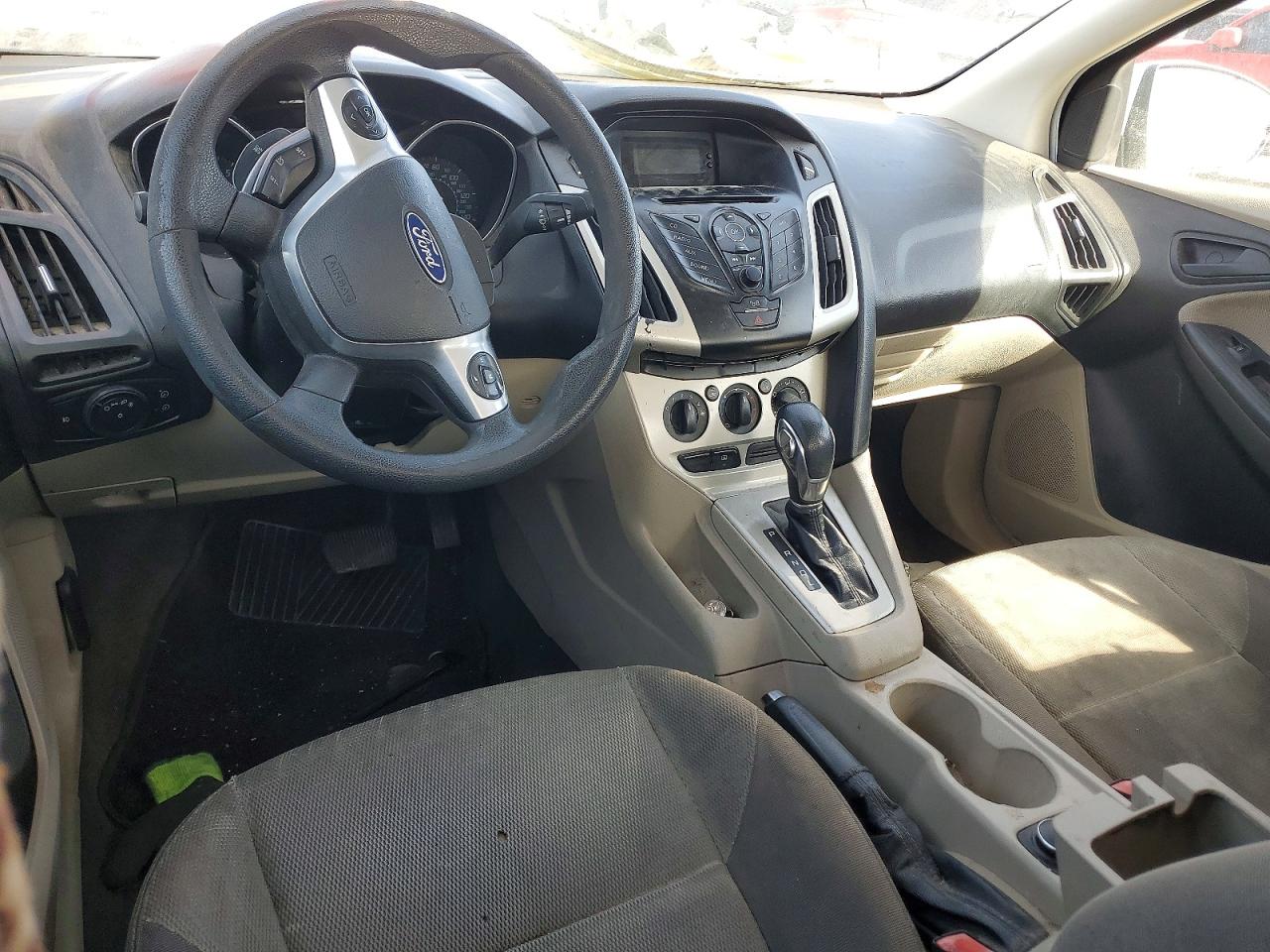 2012 Ford Focus Se Белый vin: 1FAHP3F23CL178664