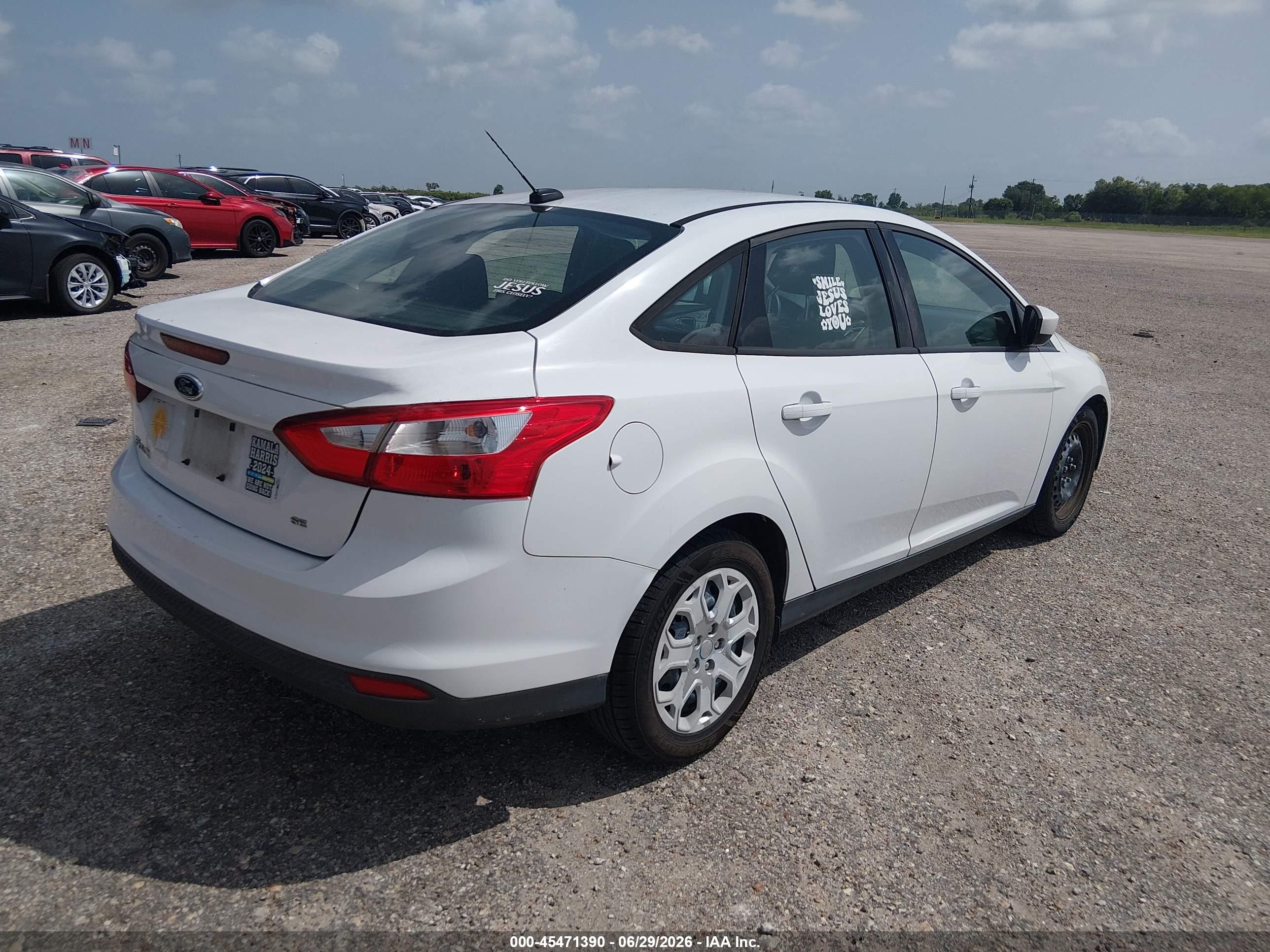 2012 Ford Focus Se Белый vin: 1FAHP3F23CL186506