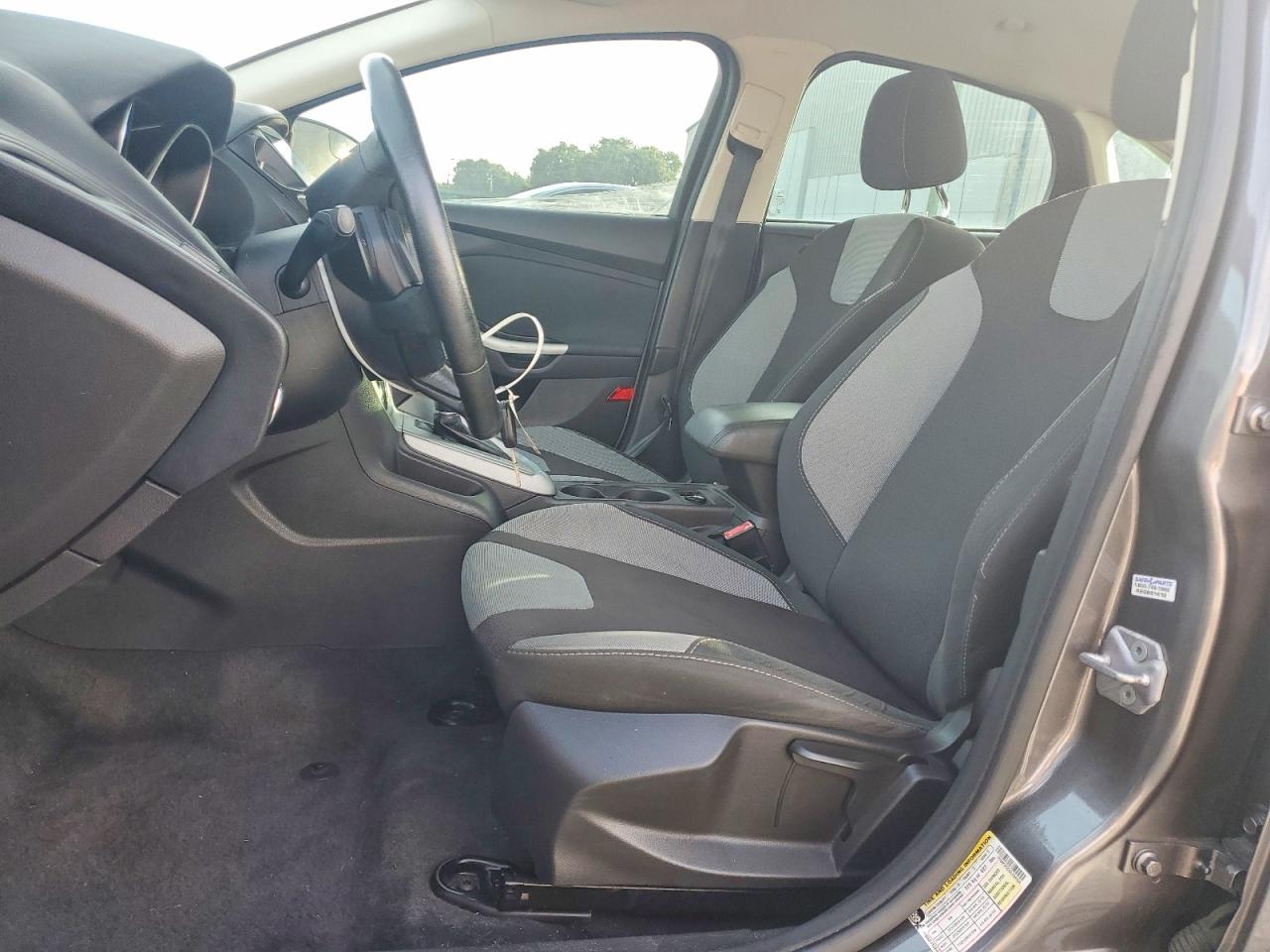 2012 Ford Focus Se Серый vin: 1FAHP3F23CL204924