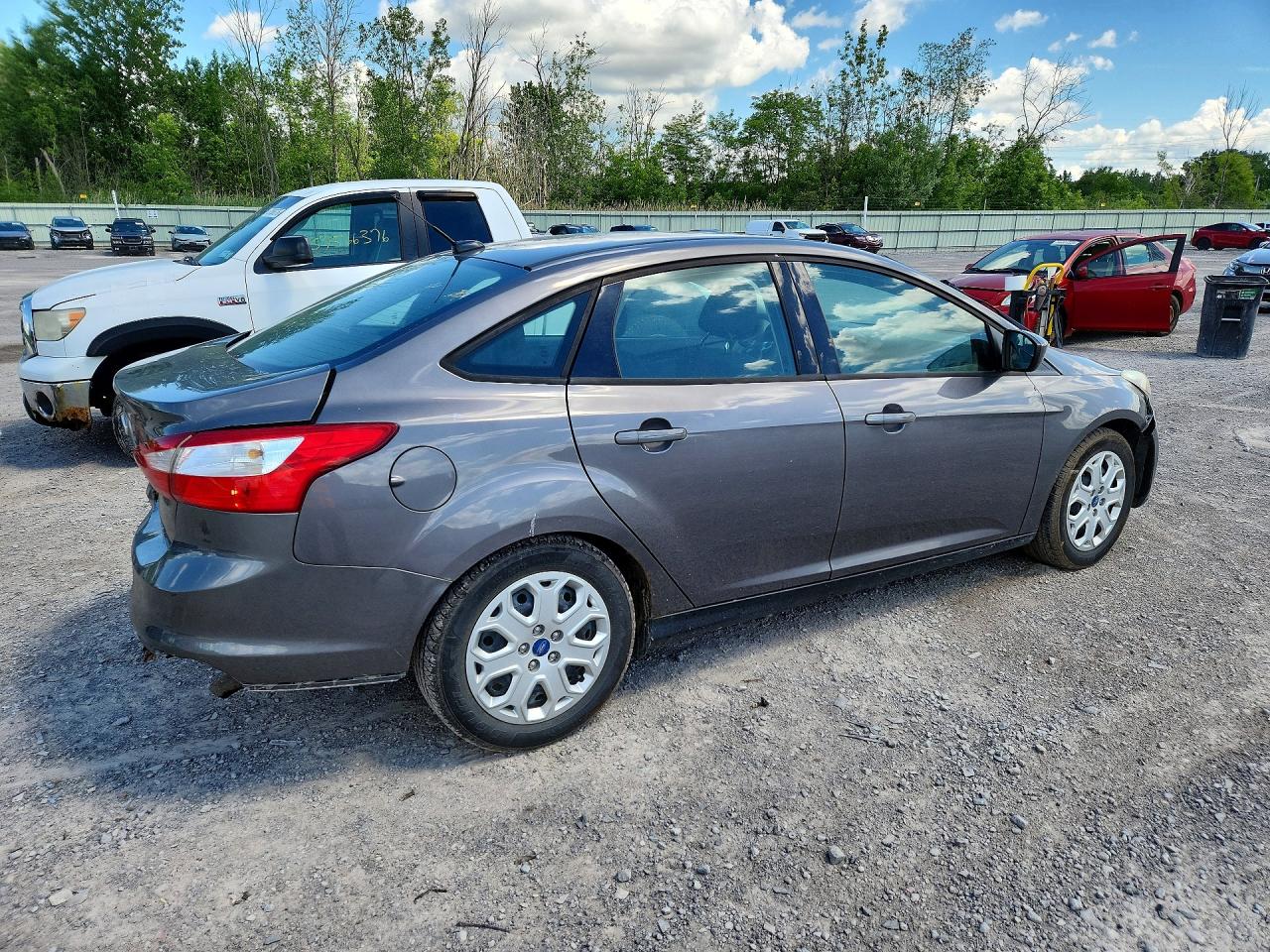2012 Ford Focus Se Gray vin: 1FAHP3F23CL217091