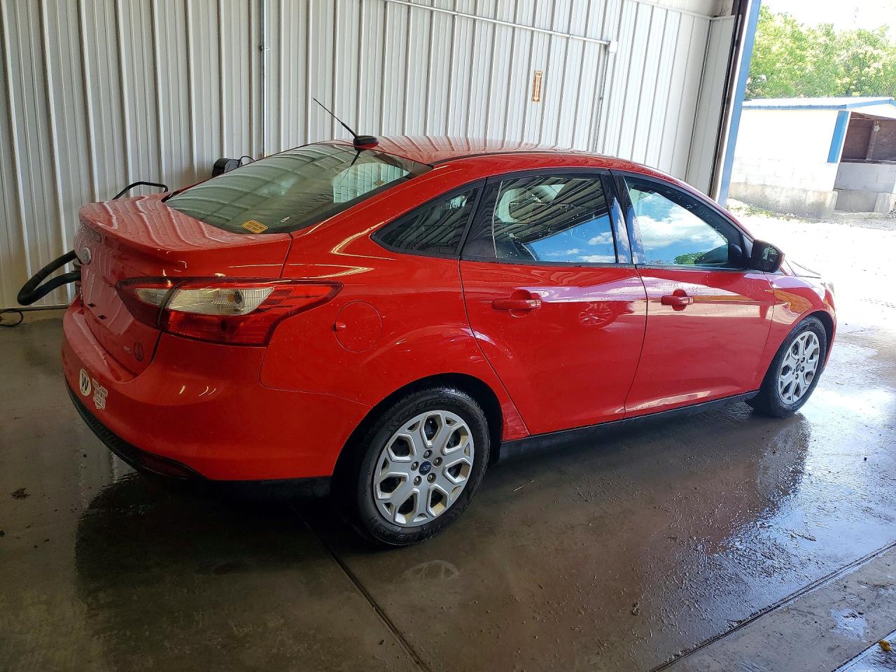 2012 Ford Focus Se Red vin: 1FAHP3F23CL233713