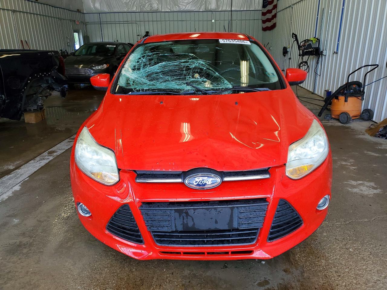 2012 Ford Focus Se Red vin: 1FAHP3F23CL233713