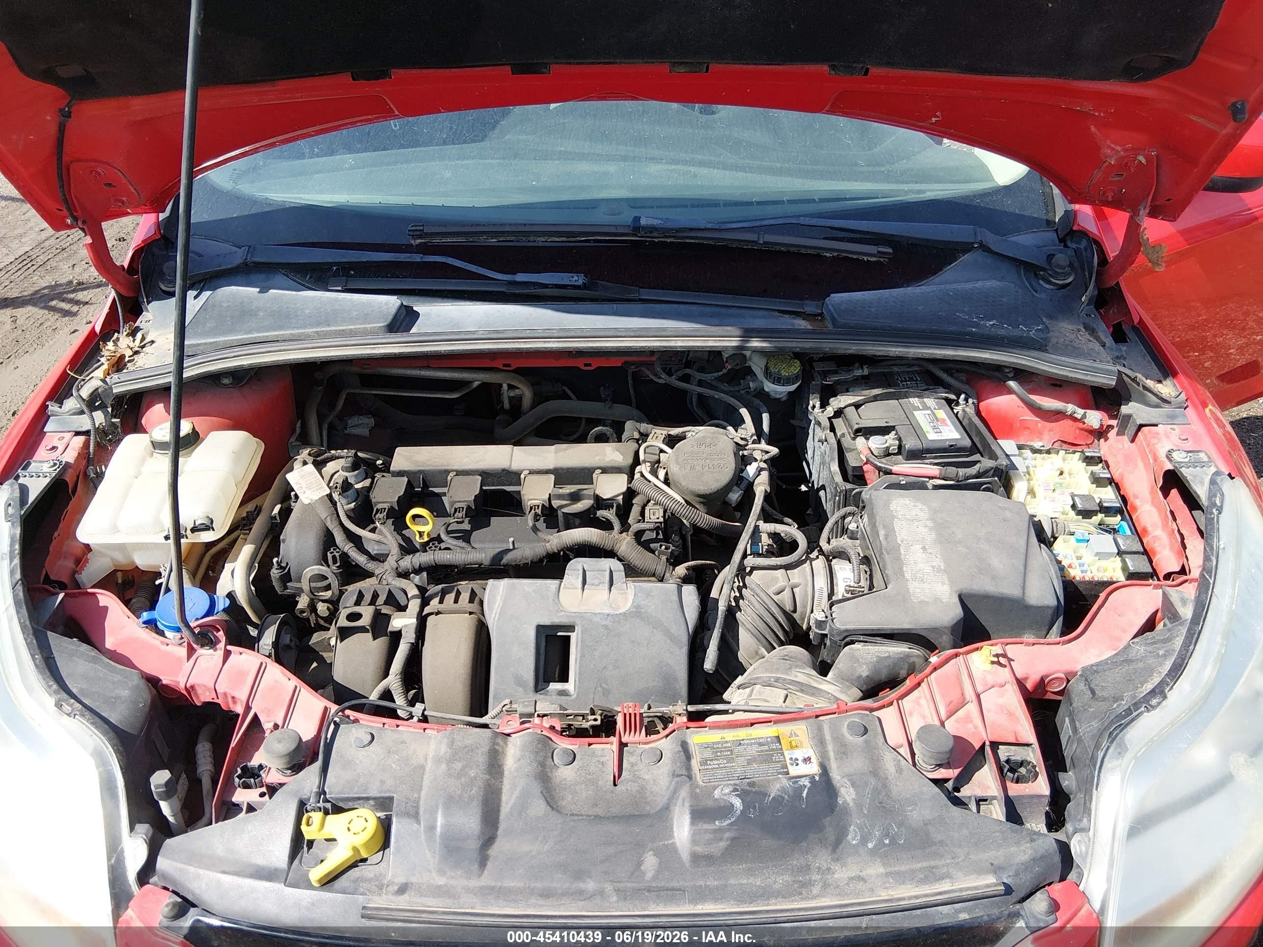 2012 Ford Focus Se Red vin: 1FAHP3F23CL236577