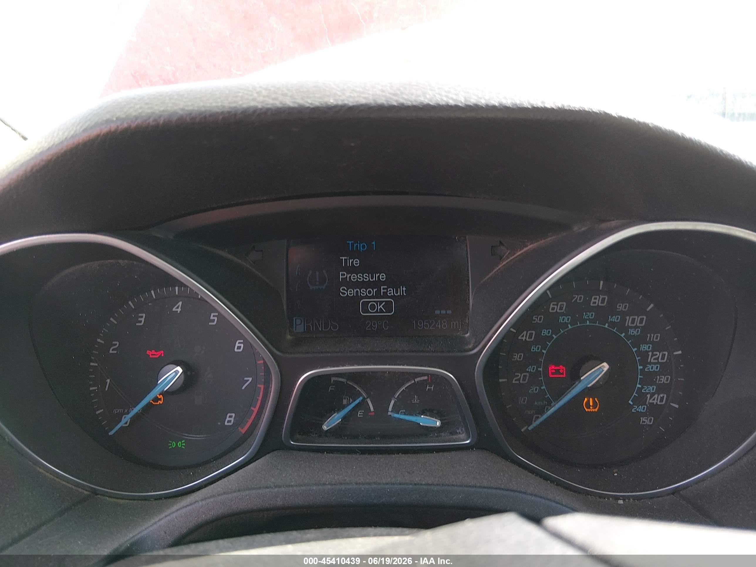 2012 Ford Focus Se Red vin: 1FAHP3F23CL236577