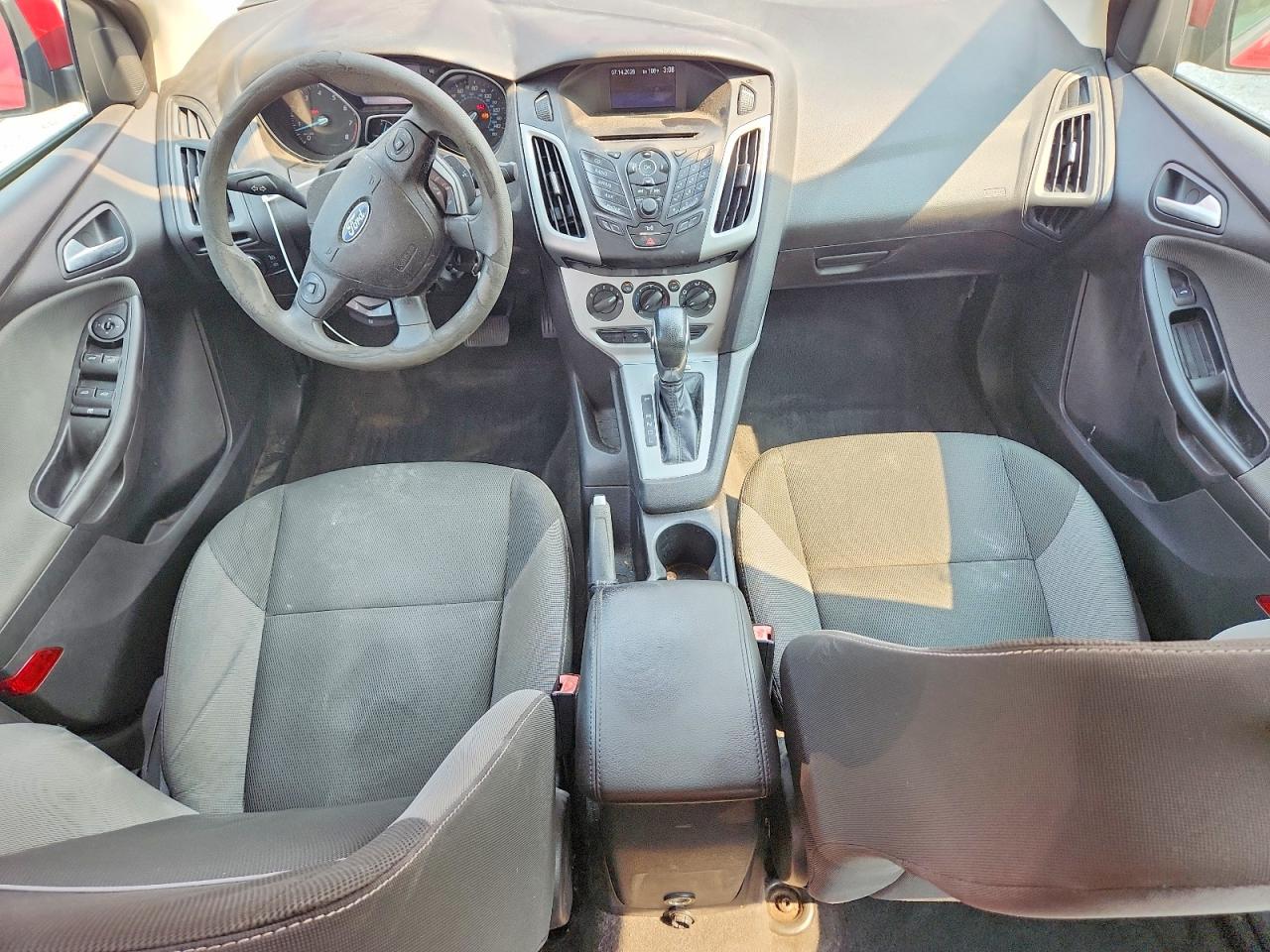 2012 Ford Focus Se Красный vin: 1FAHP3F23CL247031