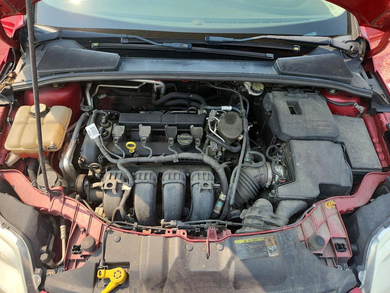 2012 Ford Focus Se Красный vin: 1FAHP3F23CL247031