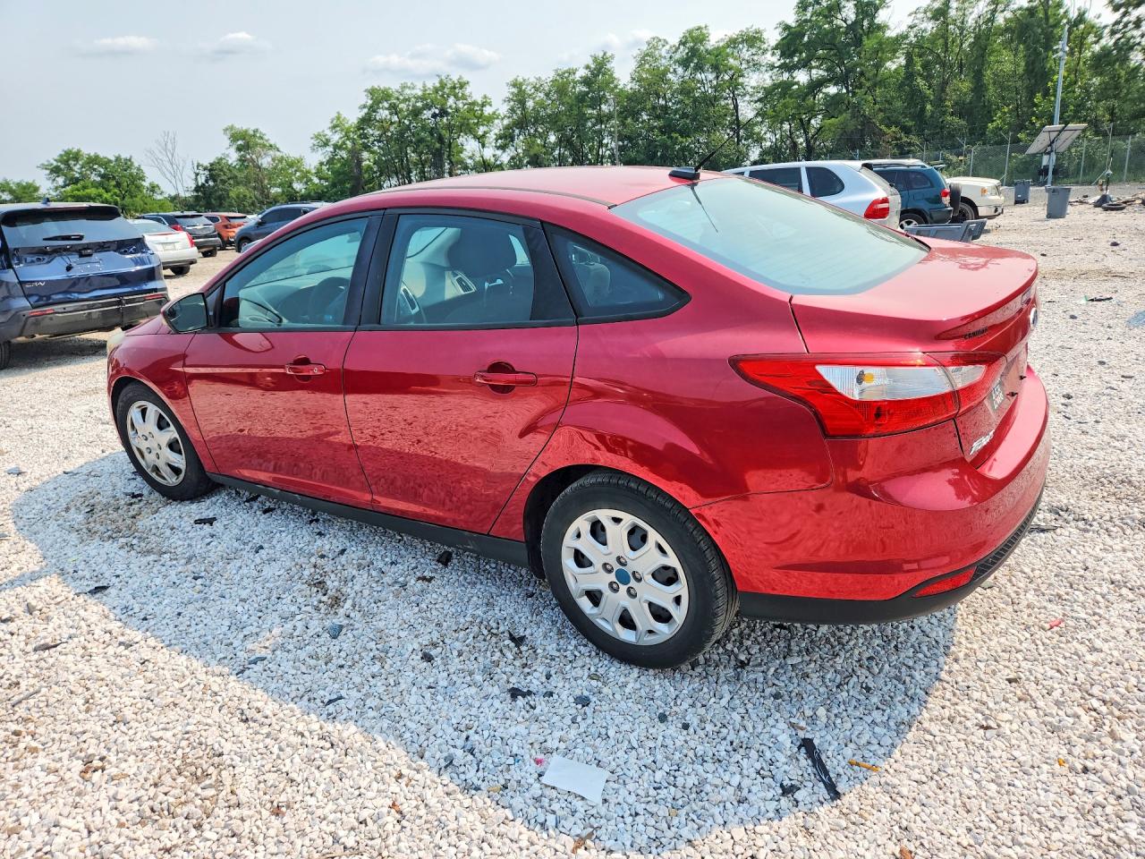2012 Ford Focus Se Красный vin: 1FAHP3F23CL247031