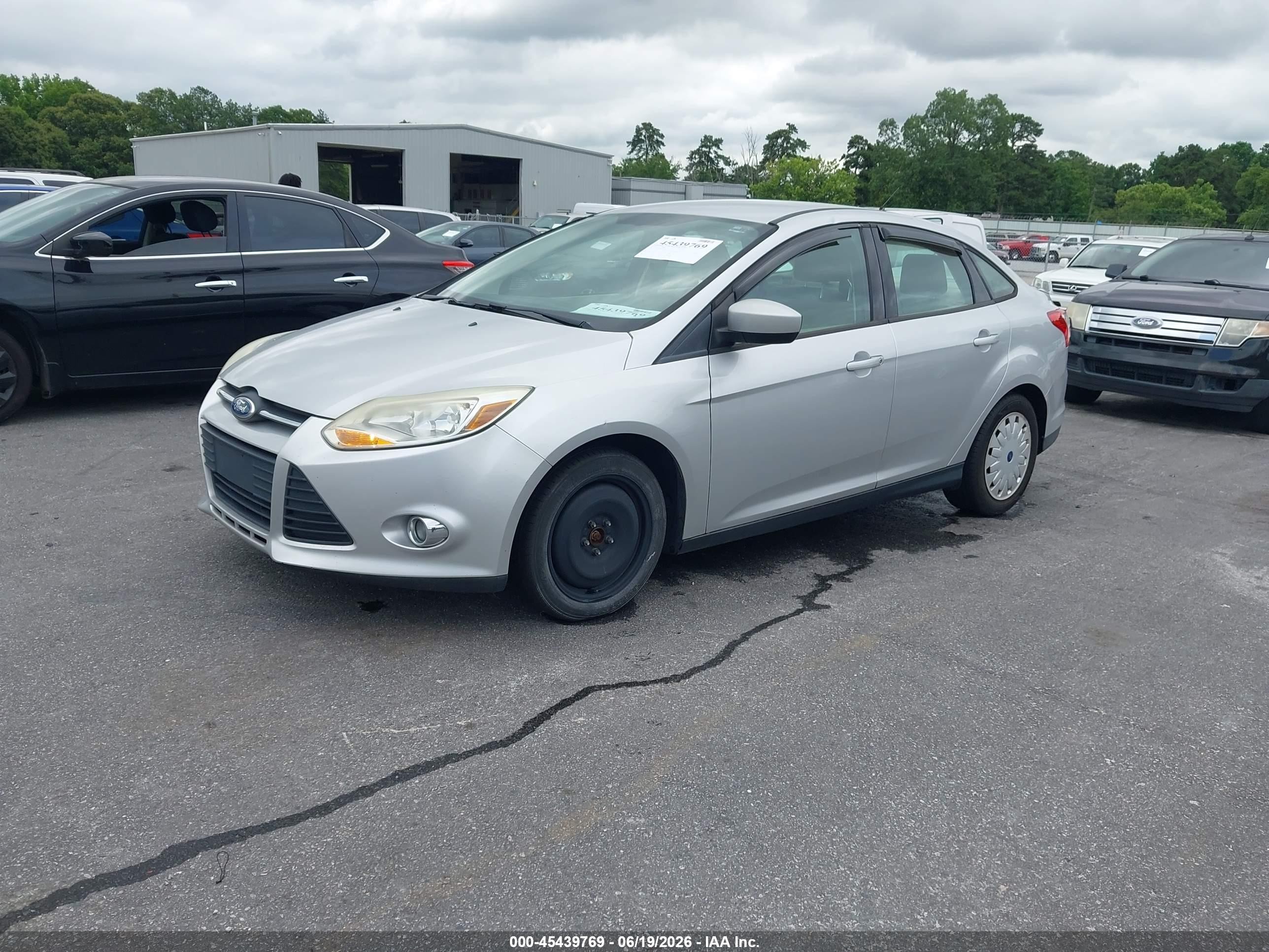 2012 Ford Focus Se Silver vin: 1FAHP3F23CL247224