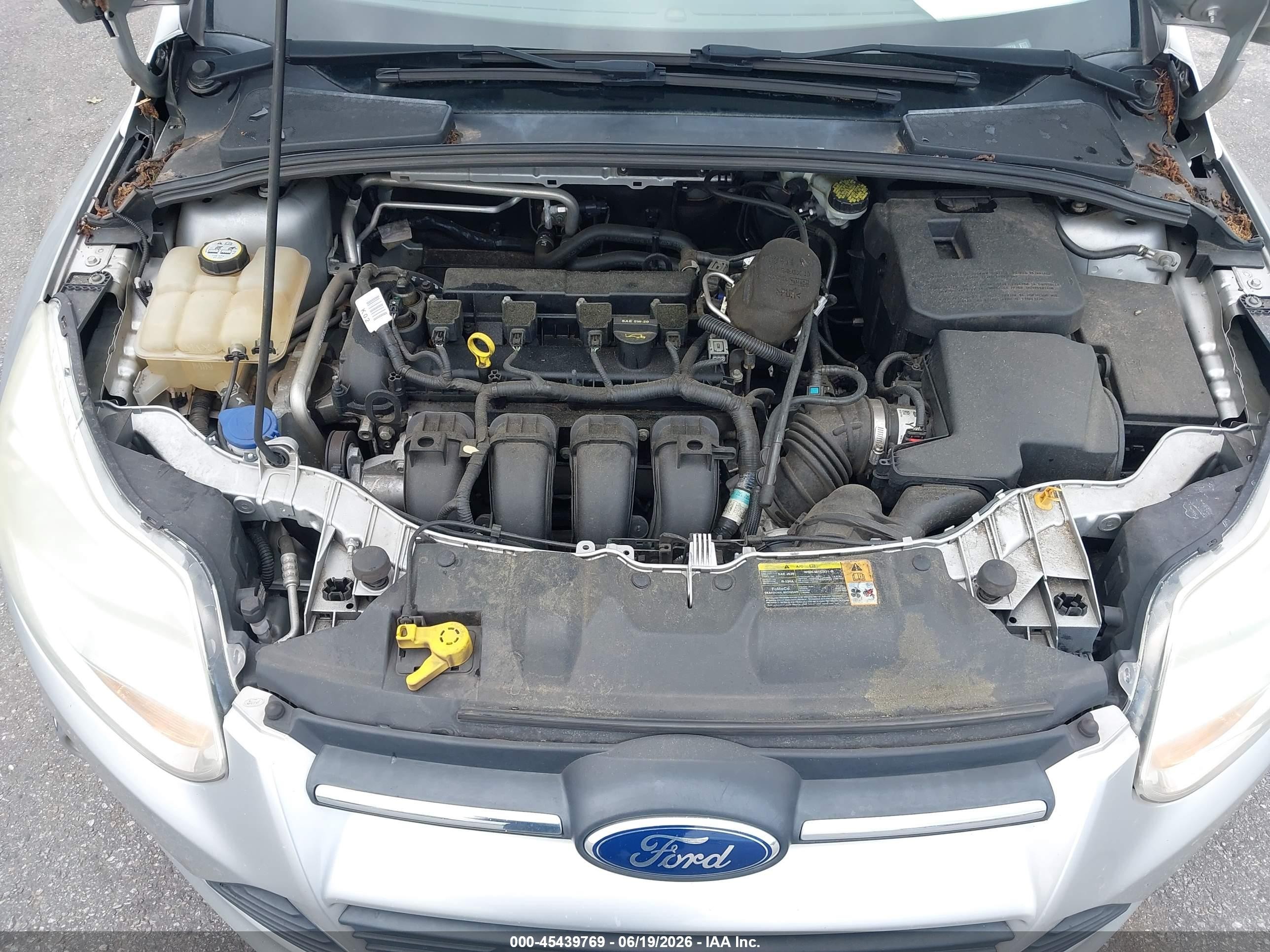 2012 Ford Focus Se Silver vin: 1FAHP3F23CL247224