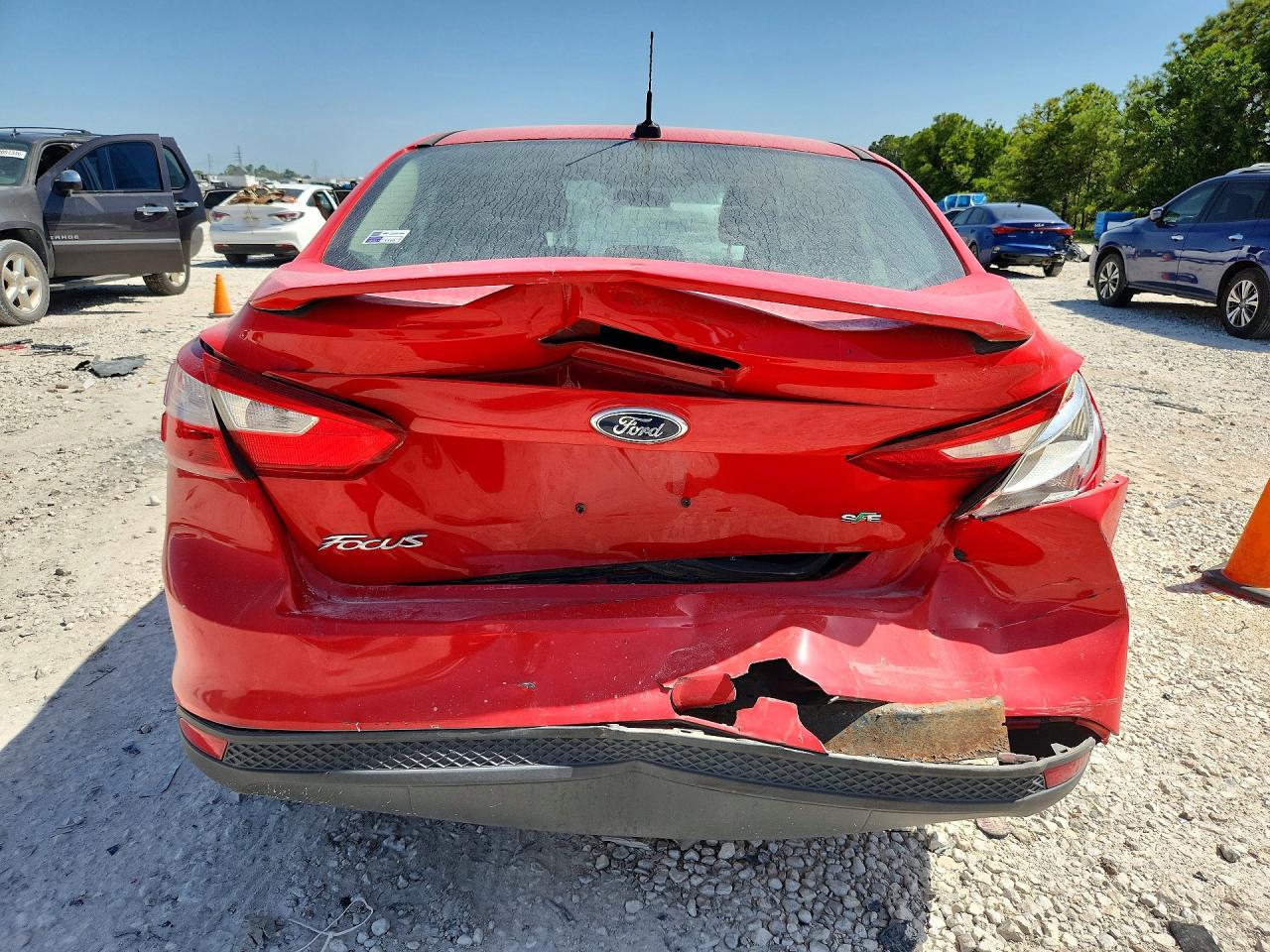 2012 Ford Focus Se Red vin: 1FAHP3F23CL319166
