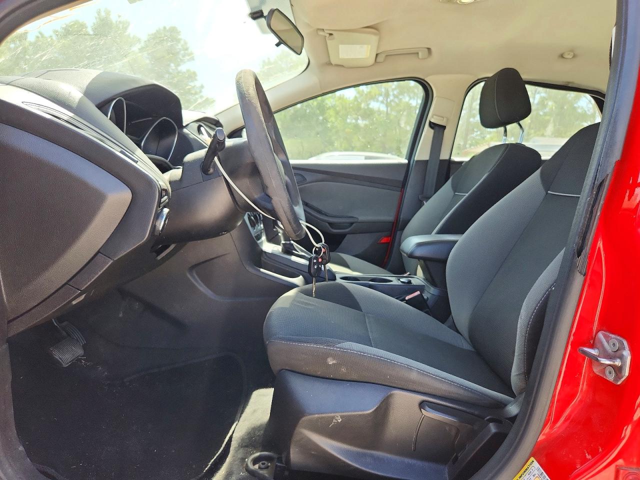 2012 Ford Focus Se Red vin: 1FAHP3F23CL319166