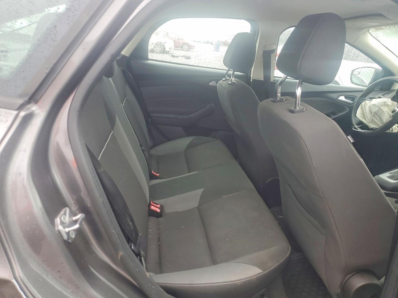 2012 Ford Focus Se Charcoal vin: 1FAHP3F23CL384728
