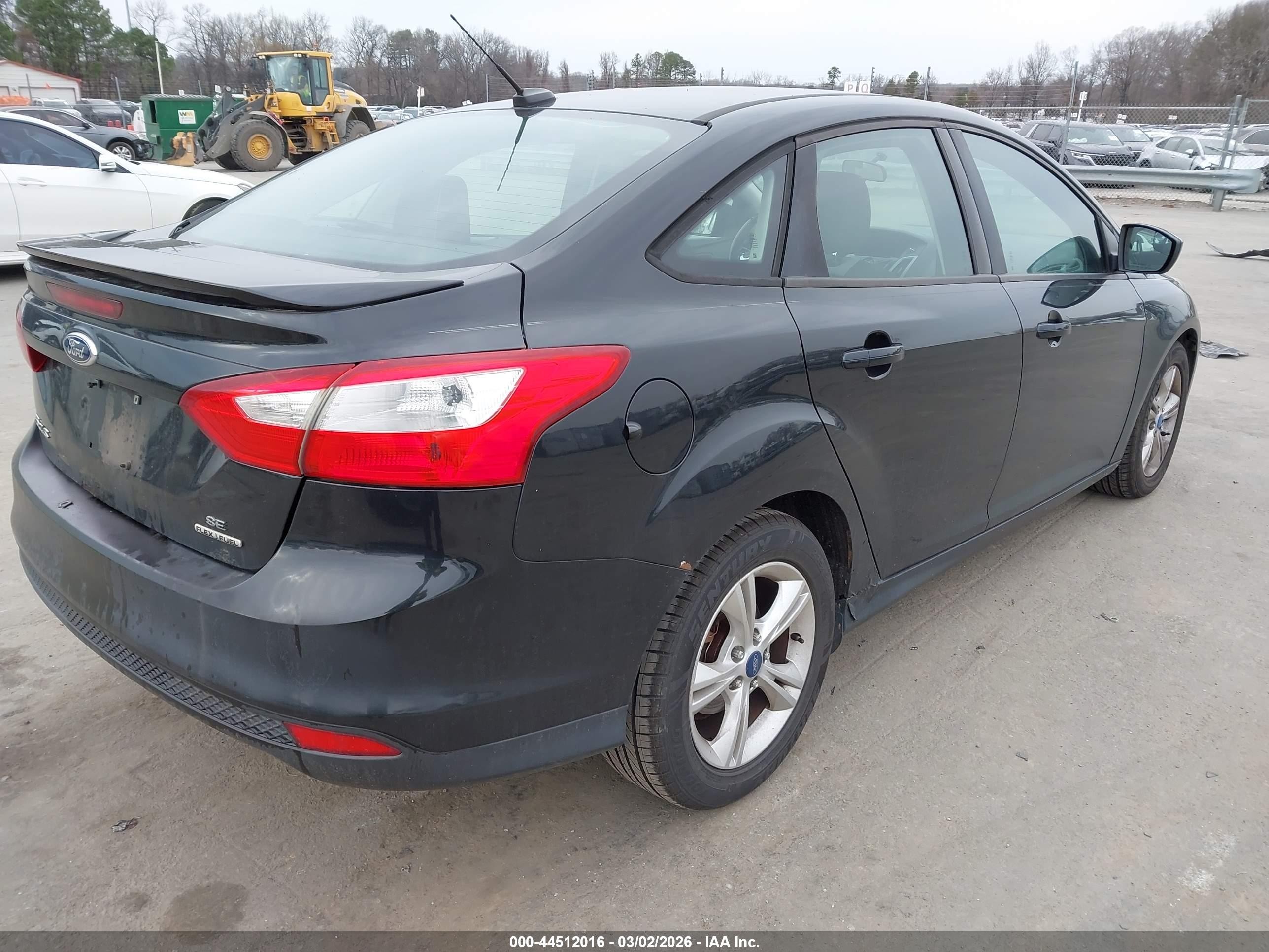 2012 Ford Focus Se Черный vin: 1FAHP3F23CL391176