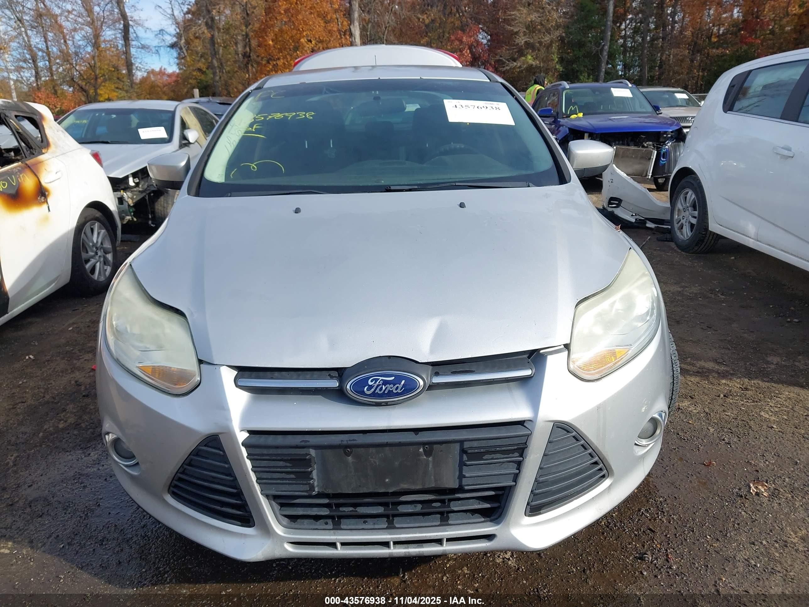 2012 Ford Focus Se Серебряный vin: 1FAHP3F23CL427321