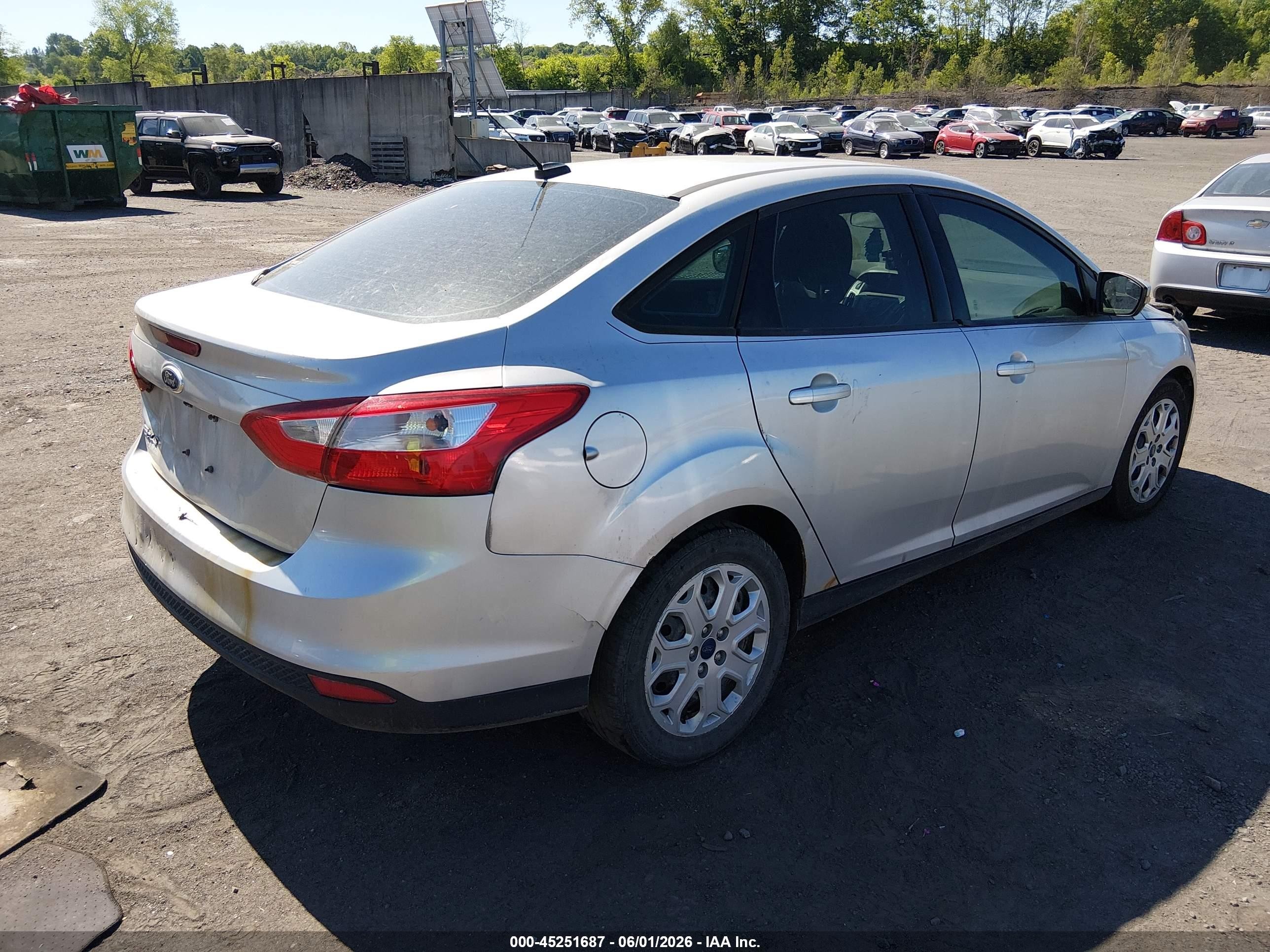 2012 Ford Focus Se Silver vin: 1FAHP3F23CL434107