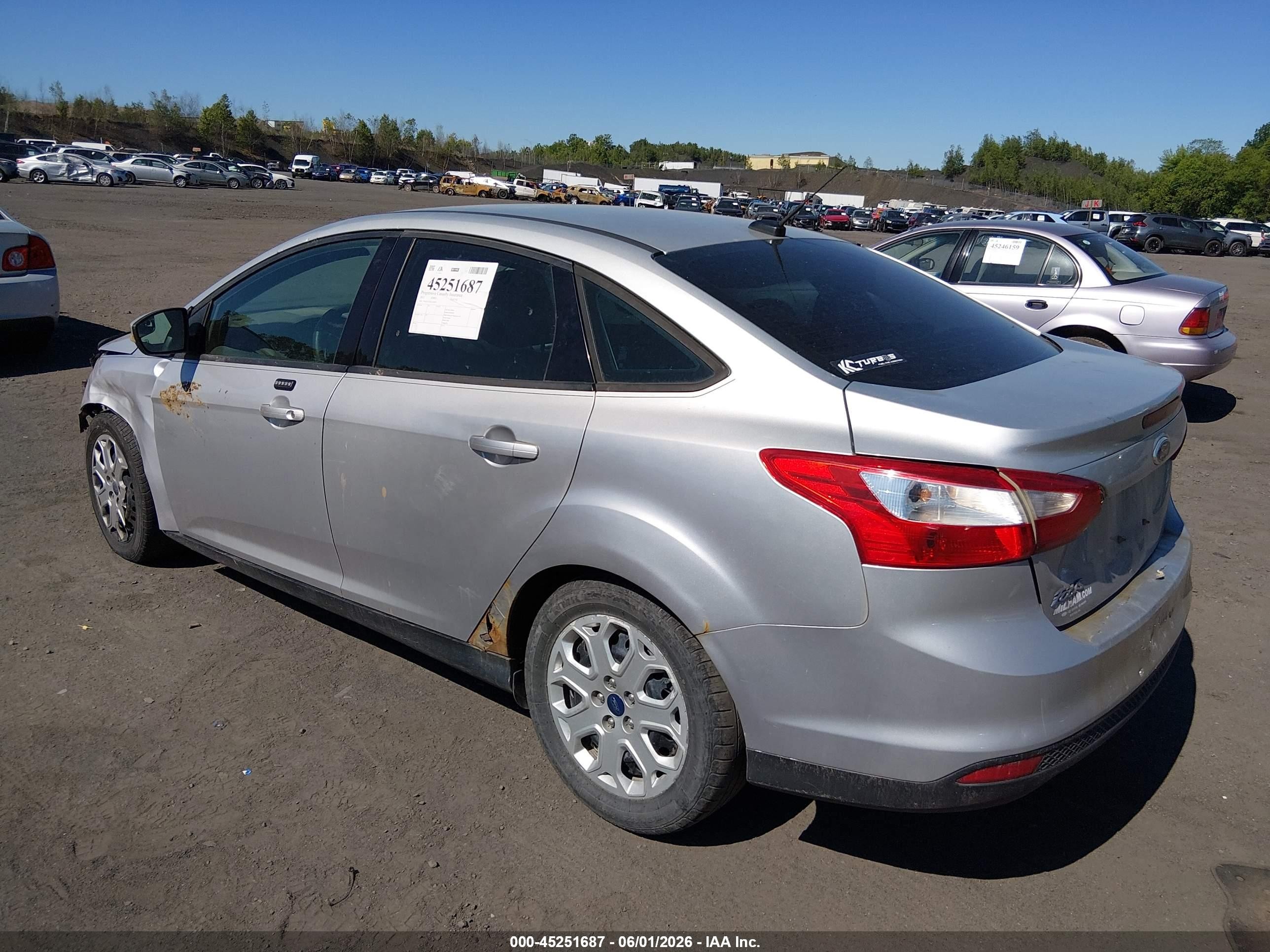 2012 Ford Focus Se Silver vin: 1FAHP3F23CL434107