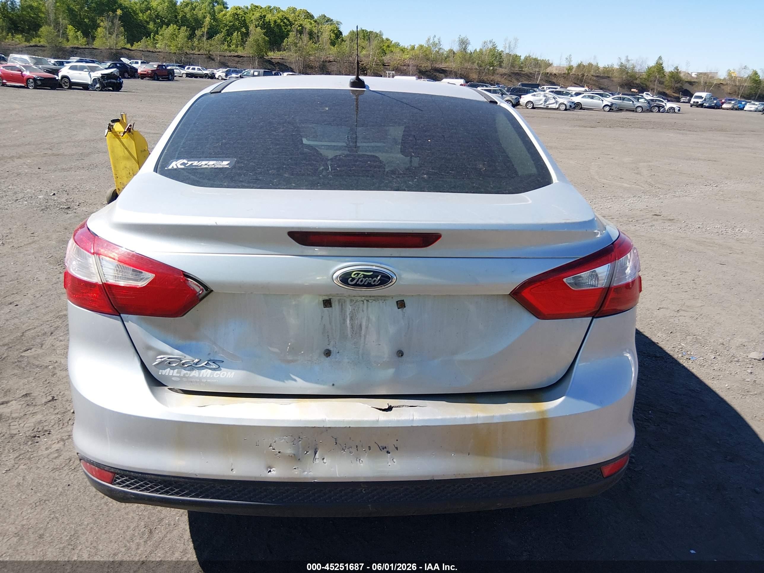 2012 Ford Focus Se Silver vin: 1FAHP3F23CL434107