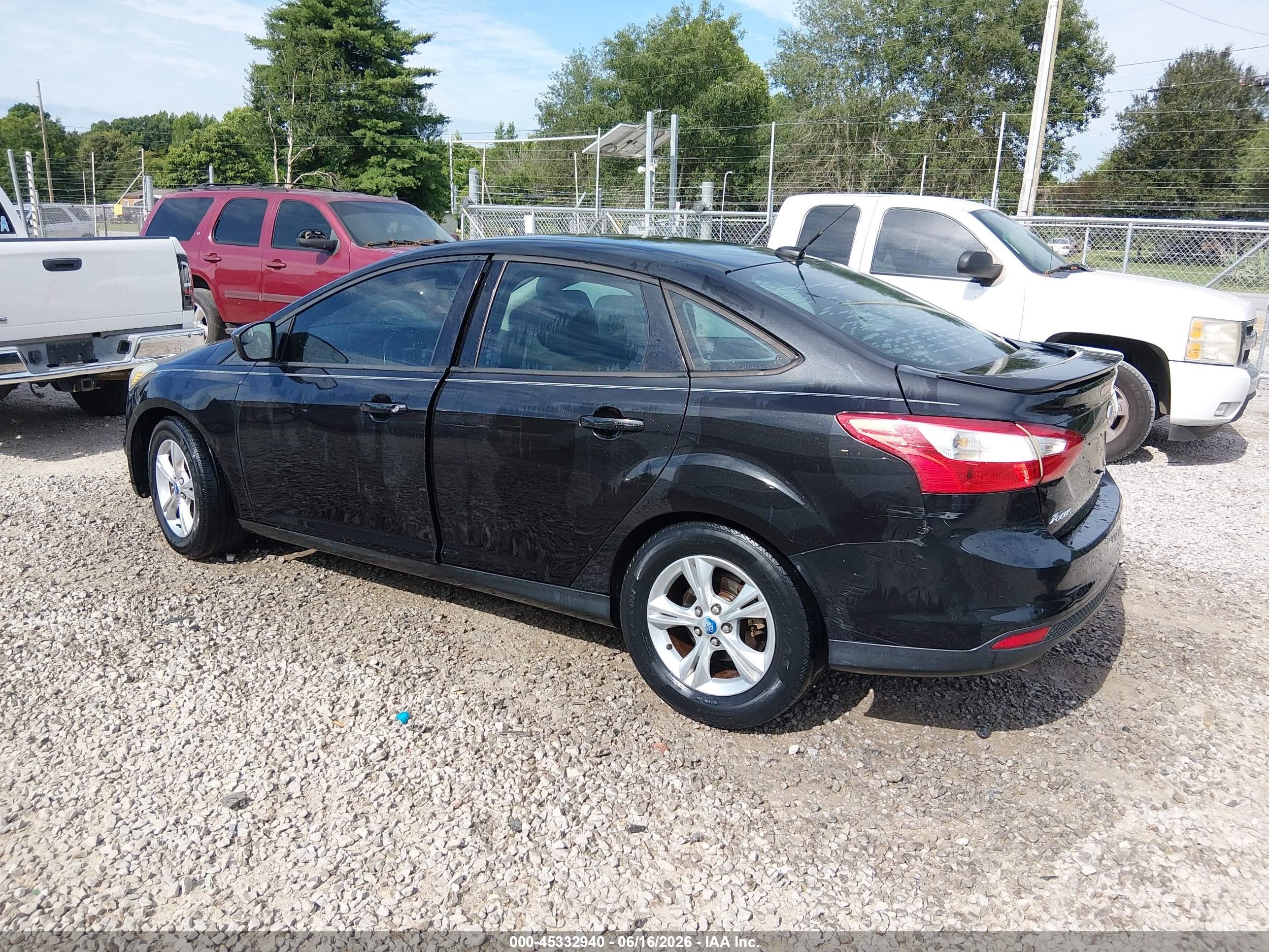 2012 Ford Focus Se Black vin: 1FAHP3F23CL443809