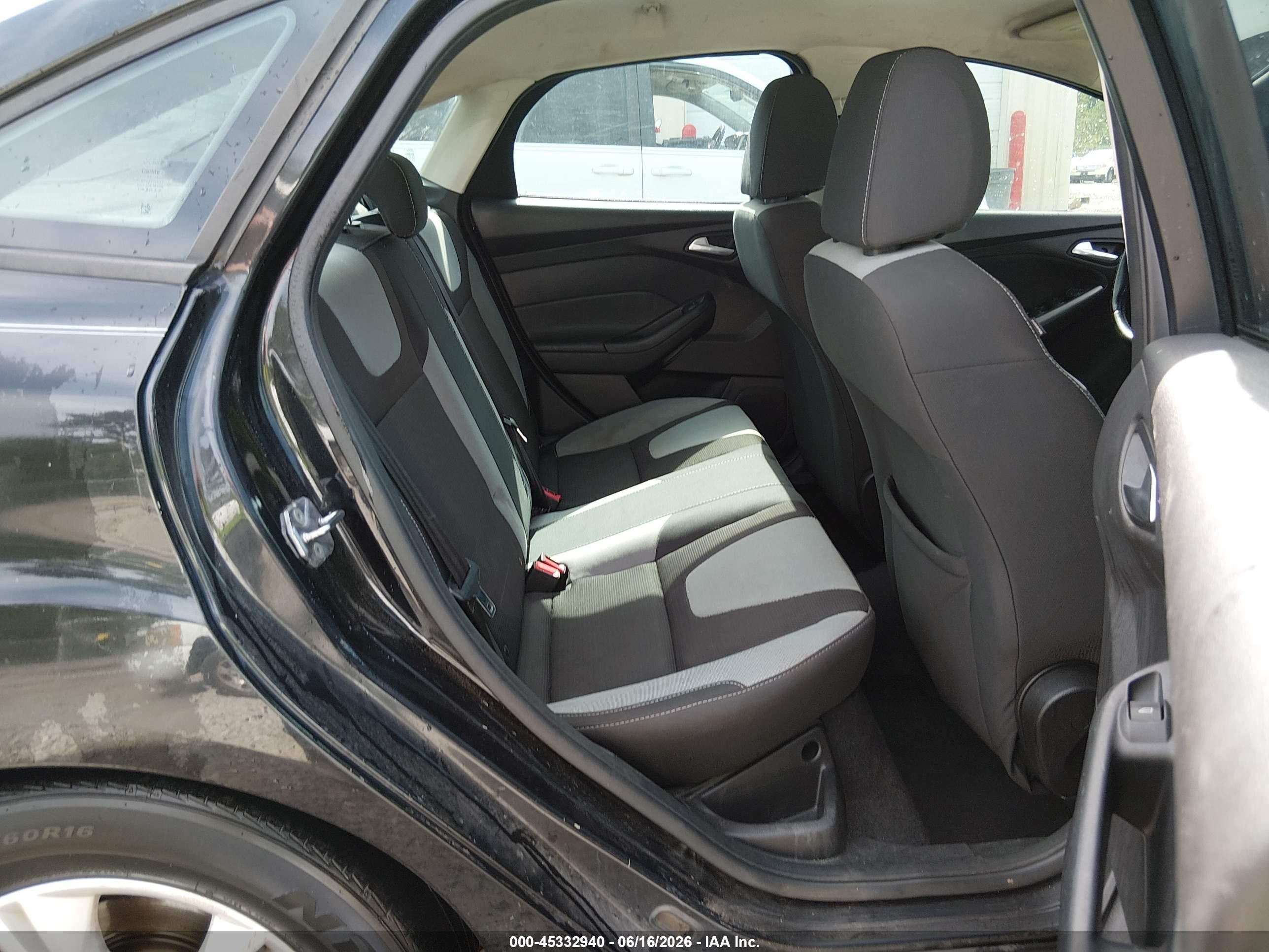 2012 Ford Focus Se Black vin: 1FAHP3F23CL443809