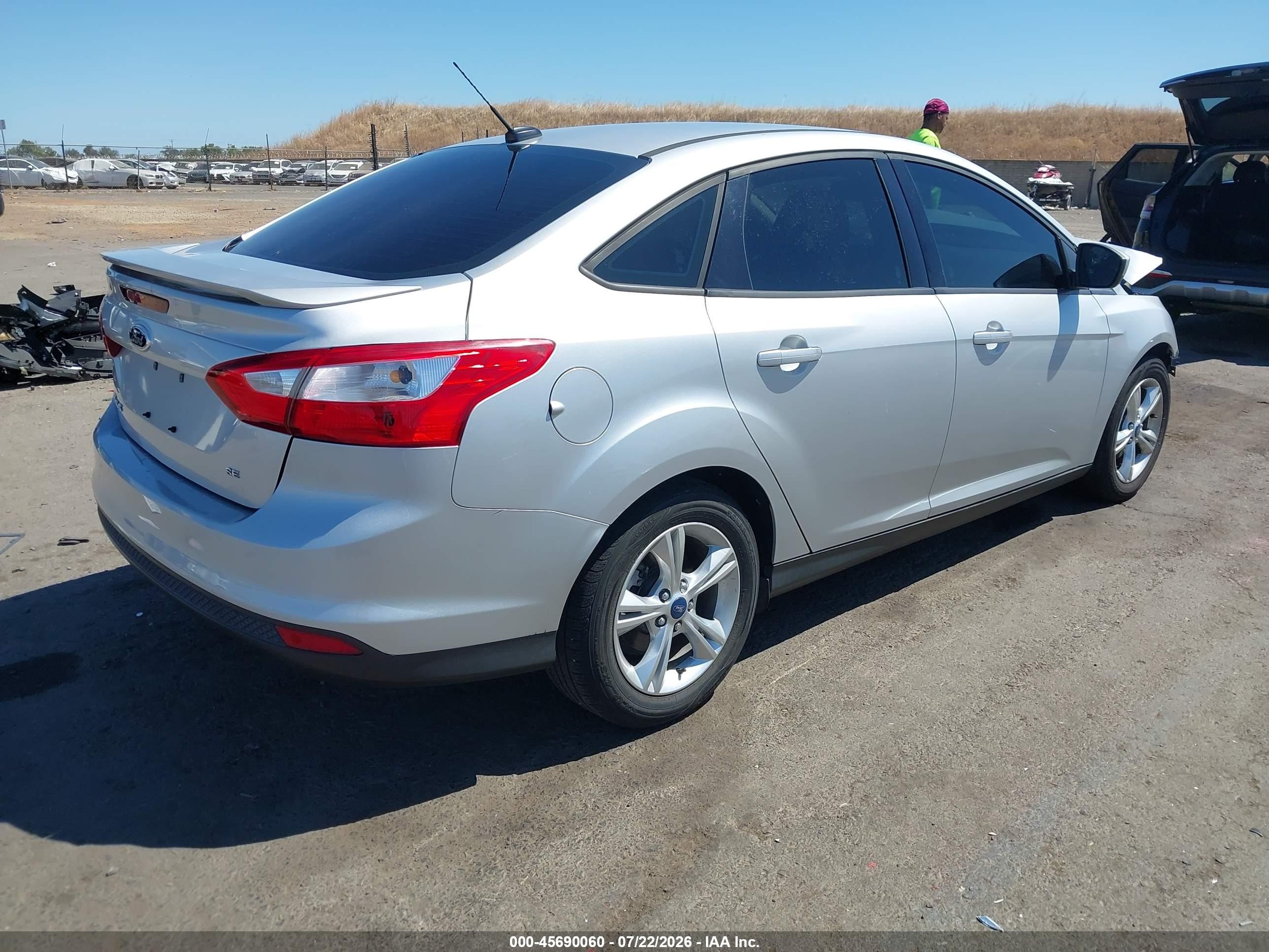 2012 Ford Focus Se Серебряный vin: 1FAHP3F23CL452848