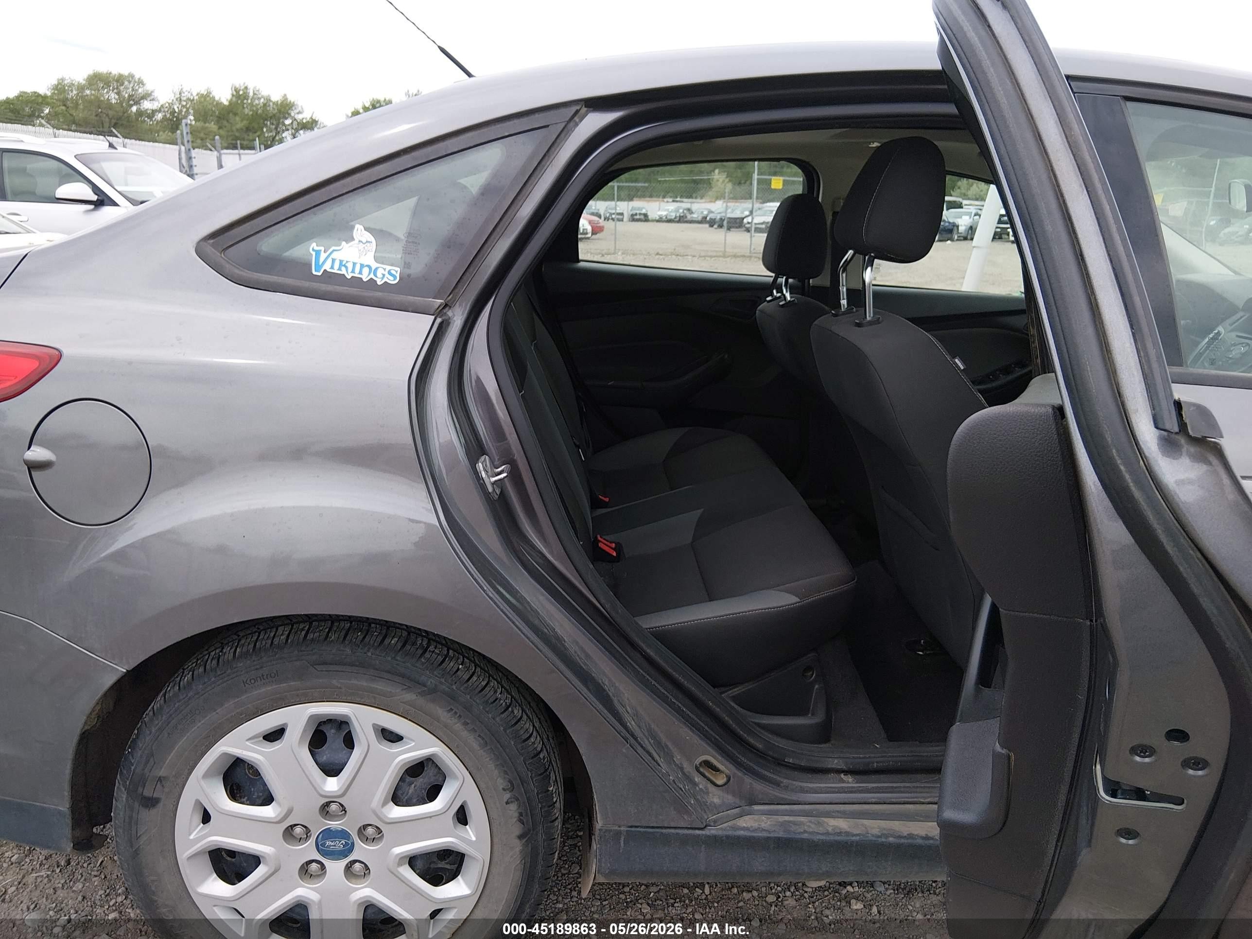 2012 Ford Focus Se Gray vin: 1FAHP3F24CL155782
